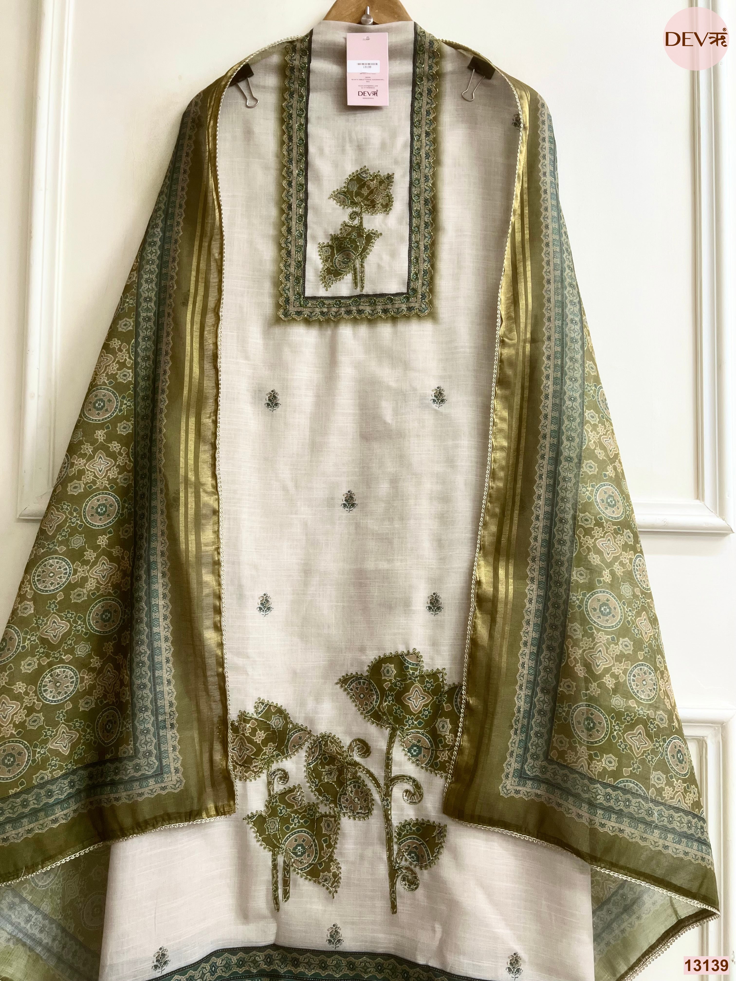 Off White Linen Printed Unstitched 3-Piece Suit (Devri – D.No 13139)
