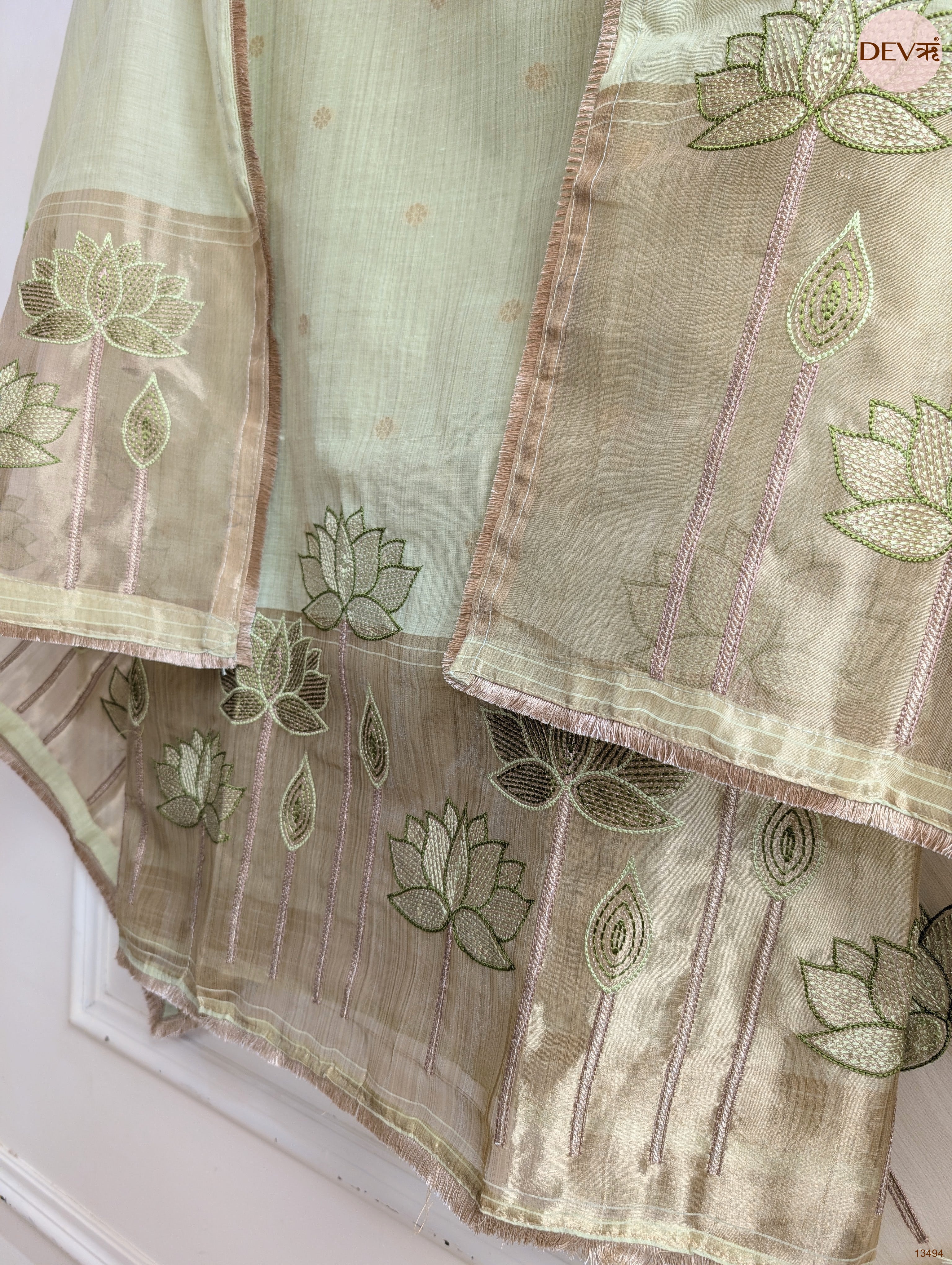 Green Banarashi Silk Embroidered Unstitched 3-Piece Suit (Devri – D.No 13494)