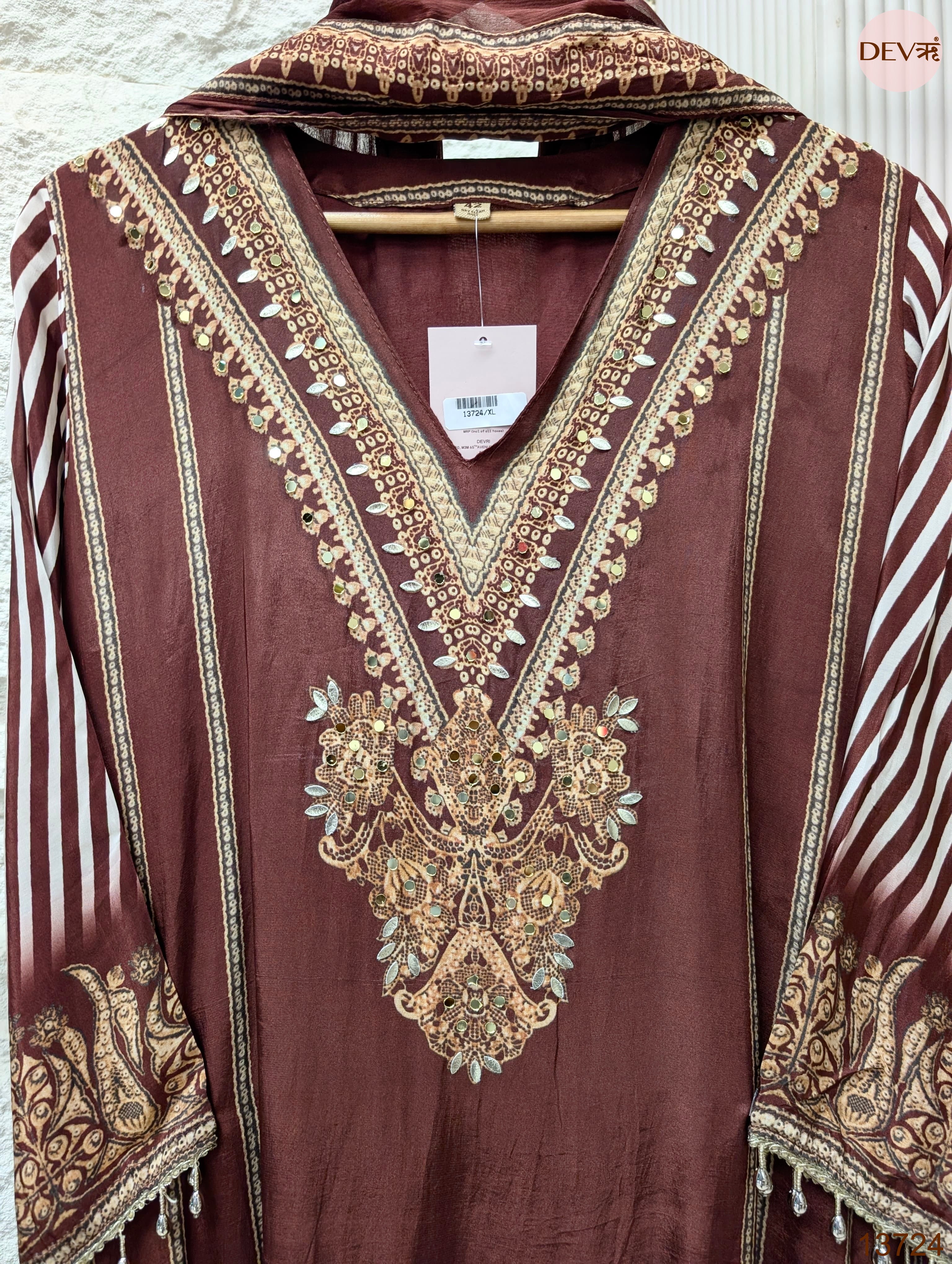 Meher Crepe Embroidered Maroon 3-Piece Set (Devri – D.No 13724)
