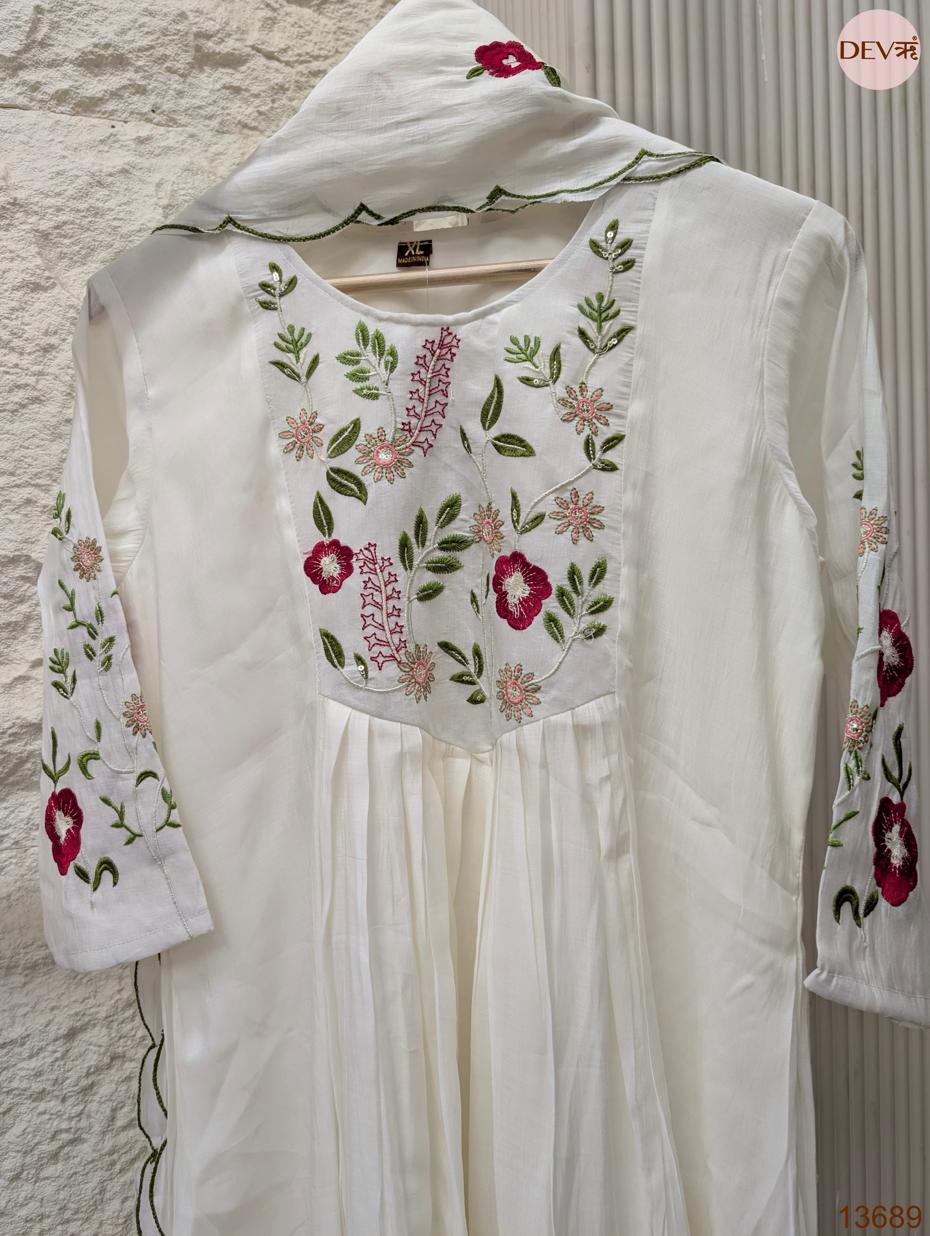 Gulnaar Mul Chanderi Embroidered Off-White 3-Piece Set (Devri – D.No 13689)