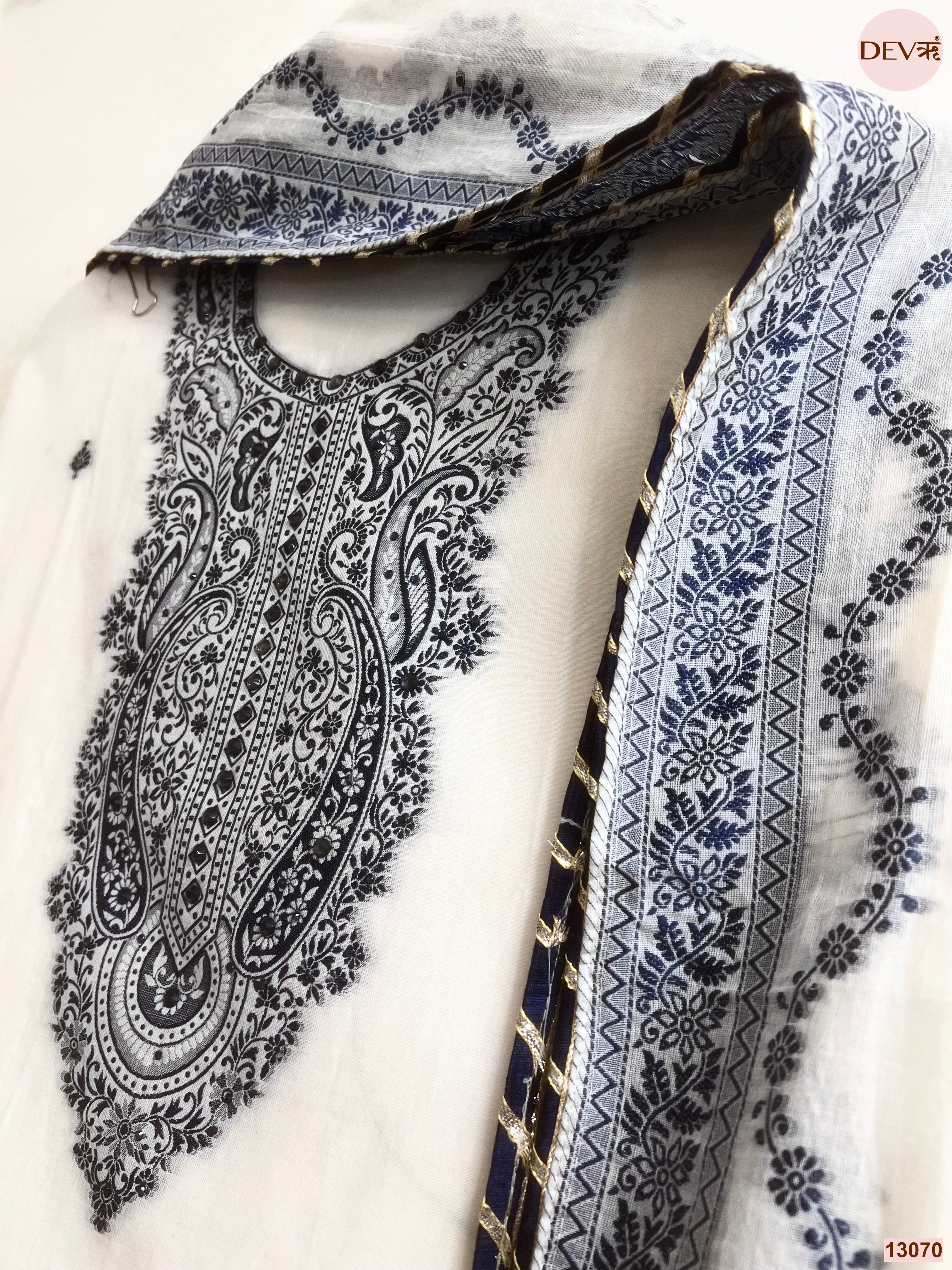Off White Jamdani Cotton Printed Unstitched 3-Piece Suit (Devri – D.No 13070)