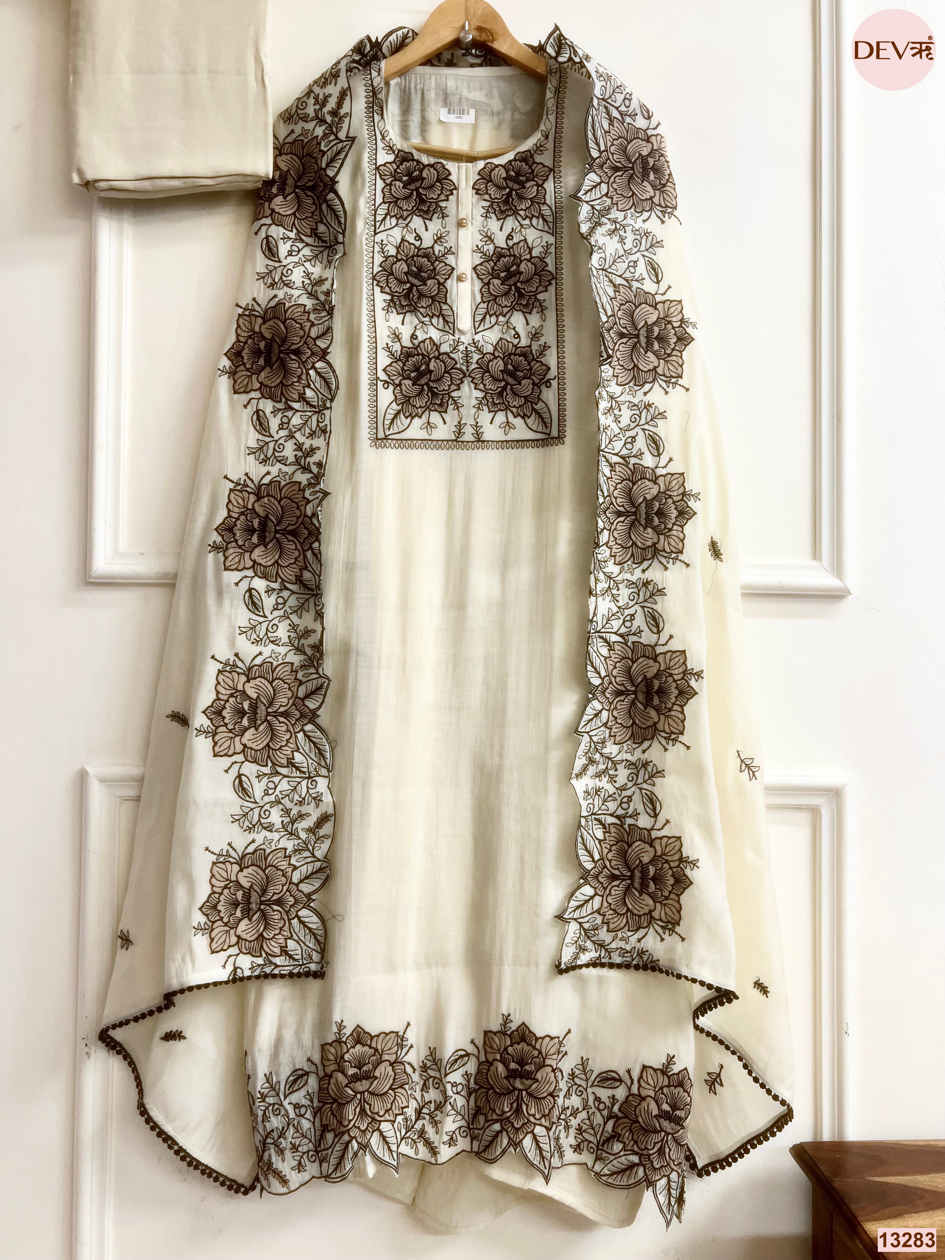 Cream Mul Cotton Embroidered Unstitched 3-Piece Suit (Devri – D.No 13283)
