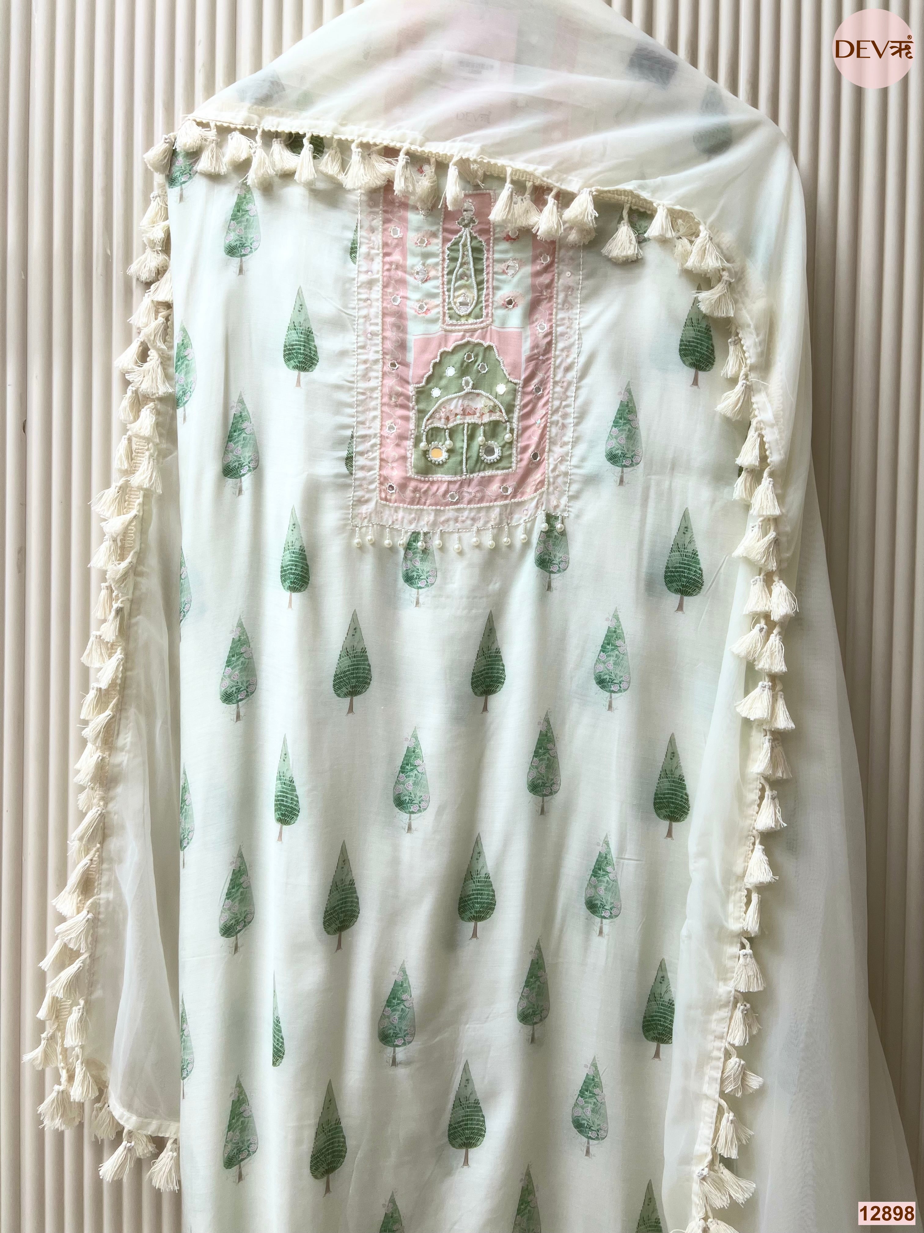 White Muslin Printed Unstitched 3-Piece Suit (Devri – D.No 12898)