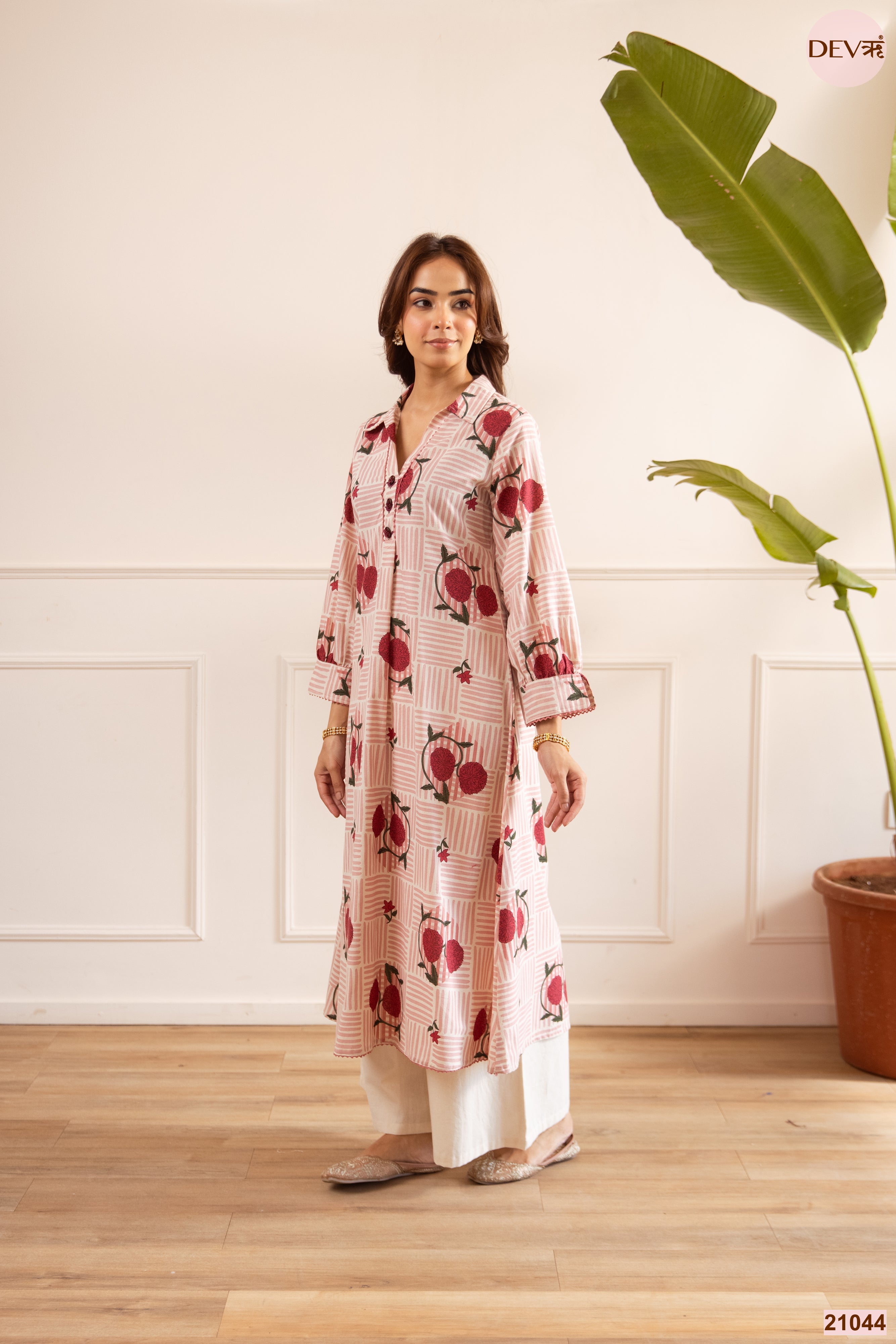 Gulnaar Pure cotton Printed Pink 3-Piece Set (Devri – D.No 21044)