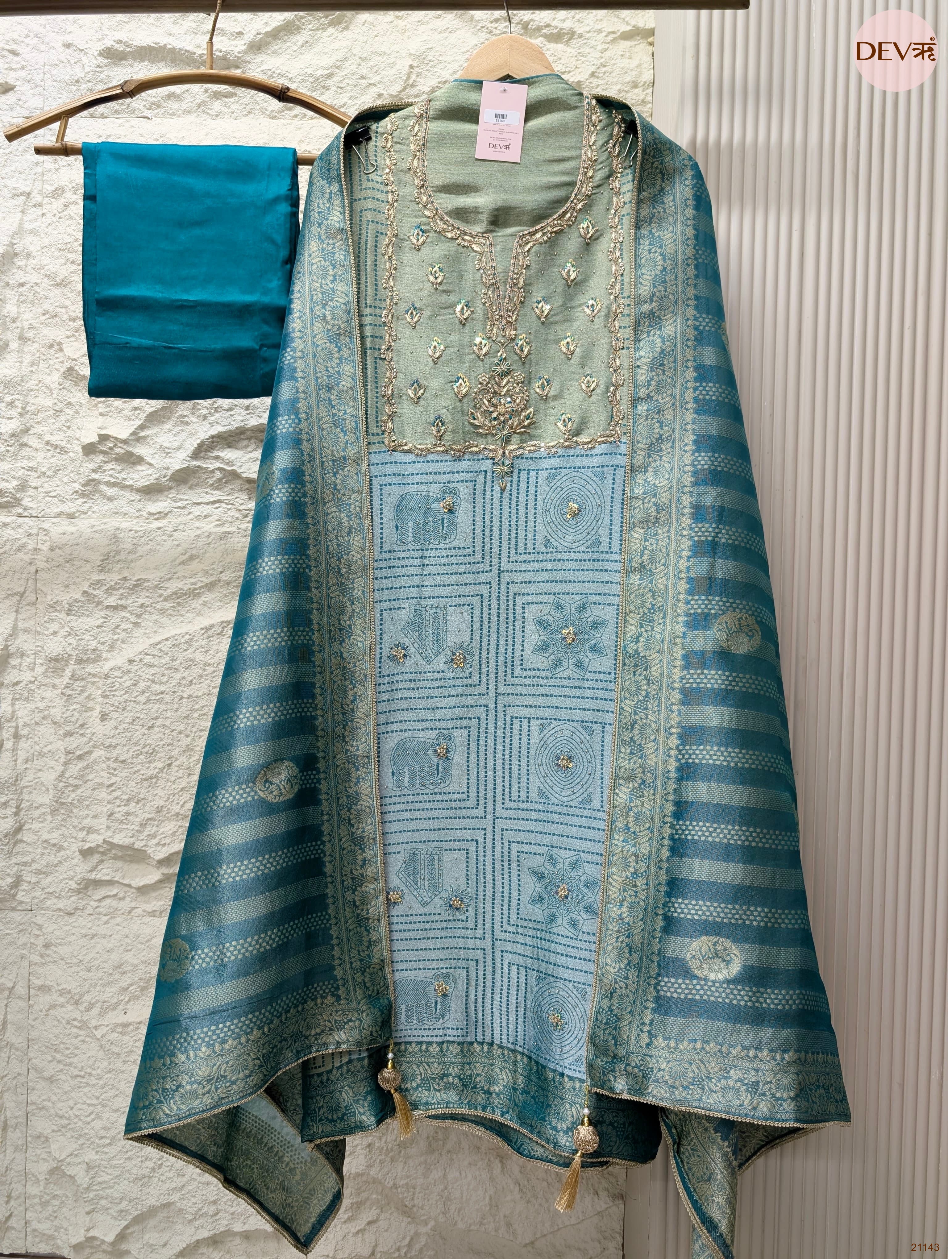 Teal Pure Girafe Banarasi Silk Printed Unstitched 3-Piece Suit (Devri – D.No 21143)