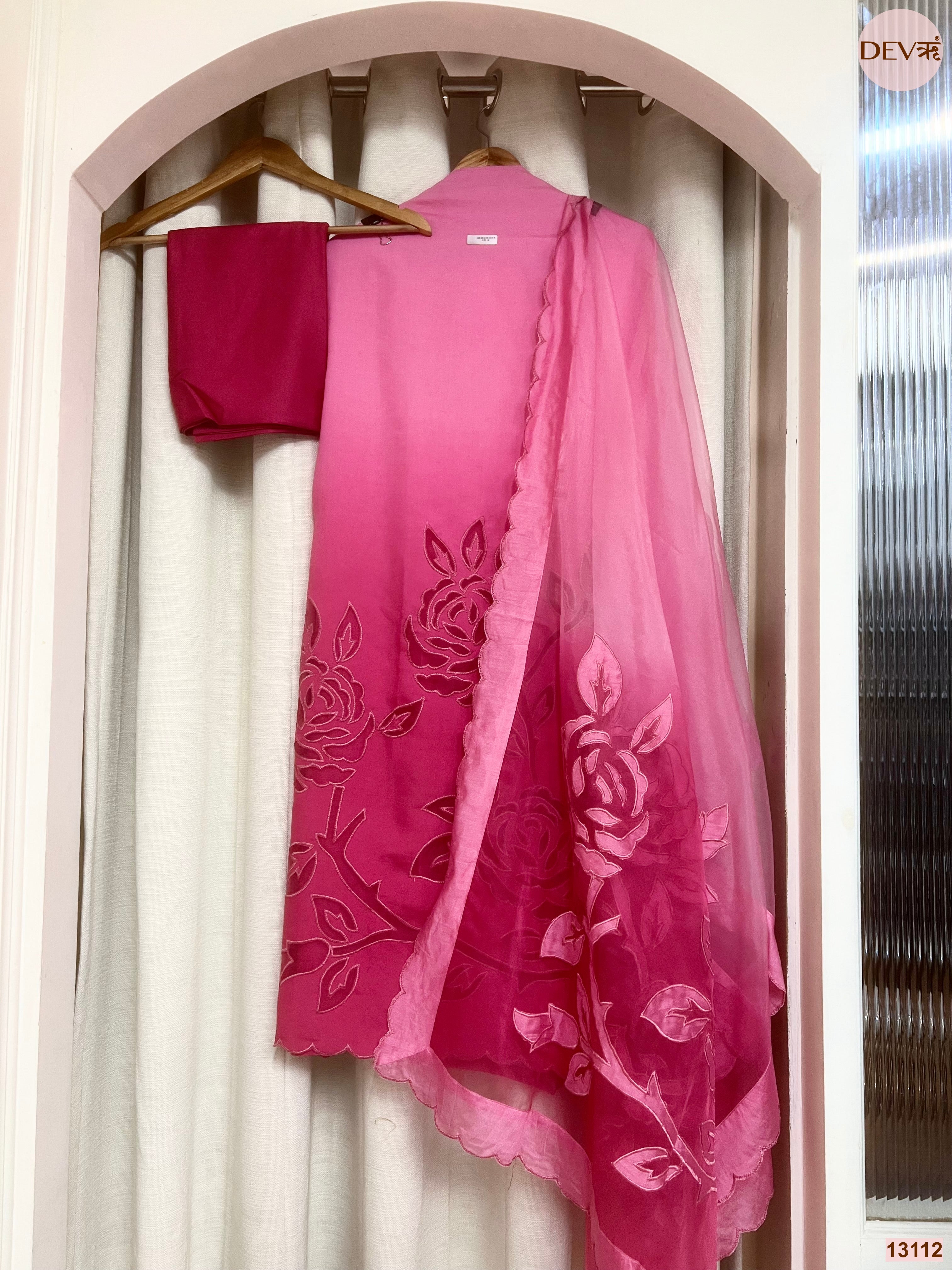 Pink Mul Chanderi Embroidered Unstitched 3-Piece Suit (Devri – D.No 13112)