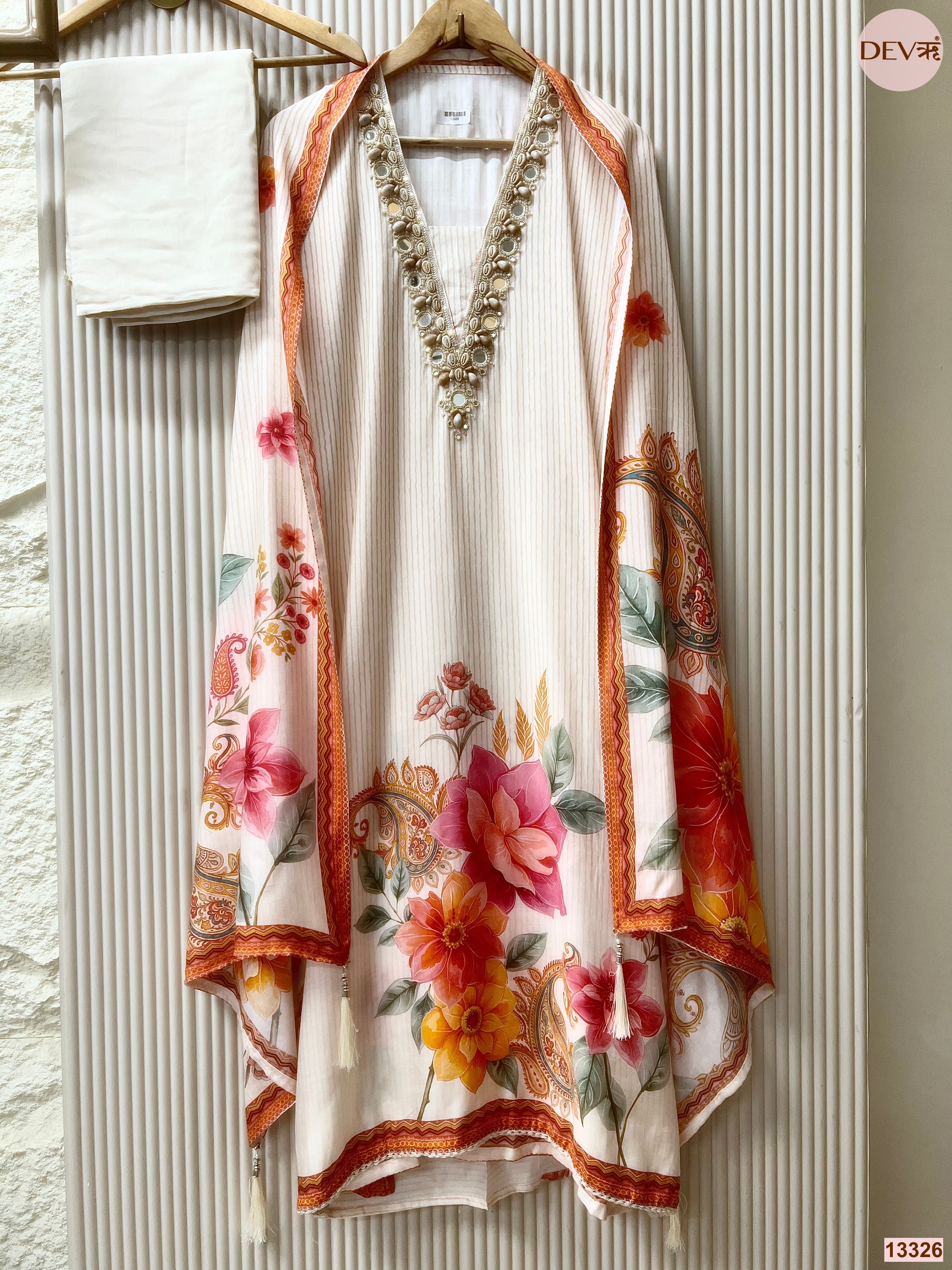 Off White Muslin Printed Unstitched 3-Piece Suit (Devri – D.No 13326)
