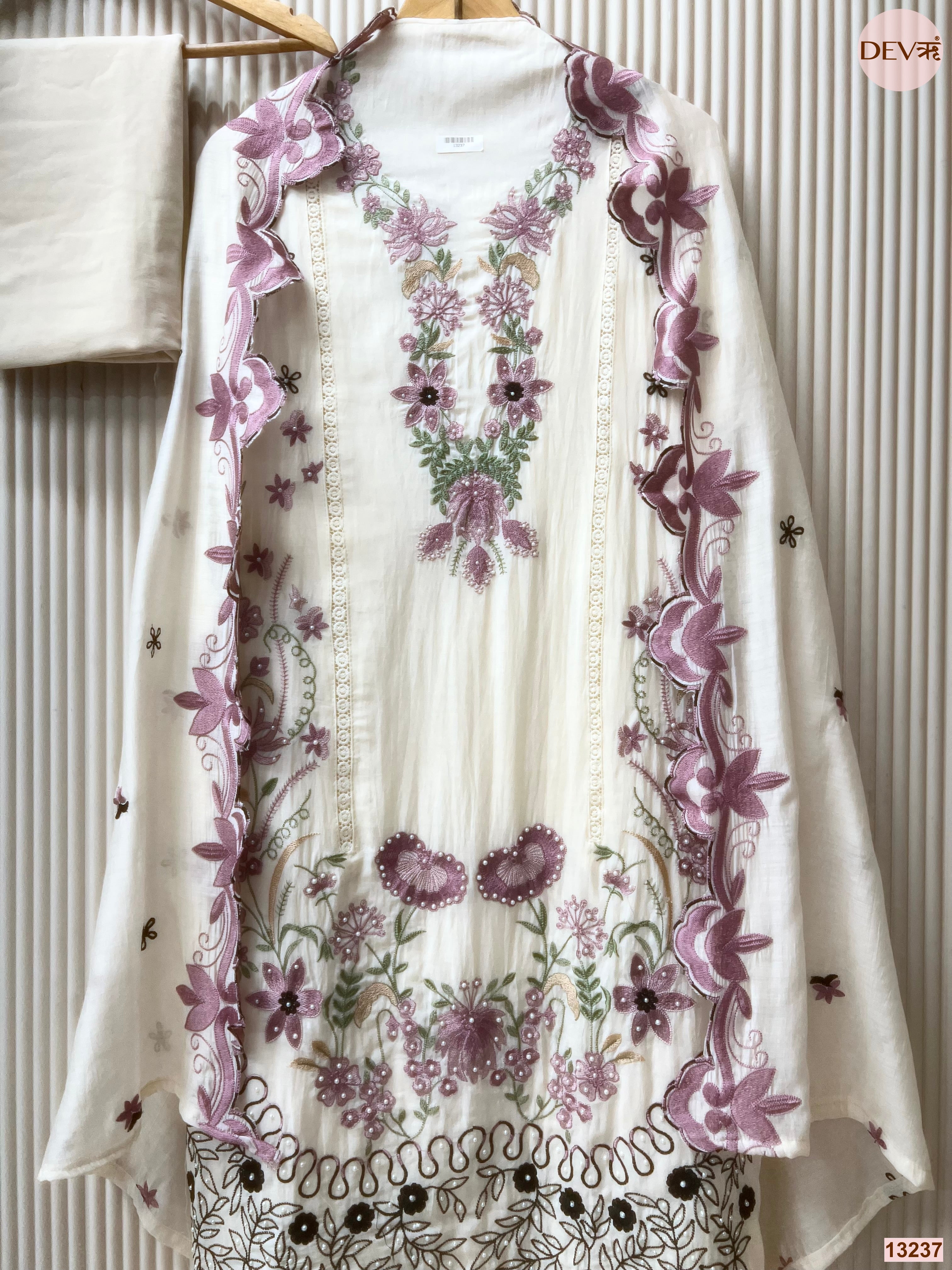 Off White Mul Cotton Embroidered Unstitched 3-Piece Suit (Devri – D.No 13237)