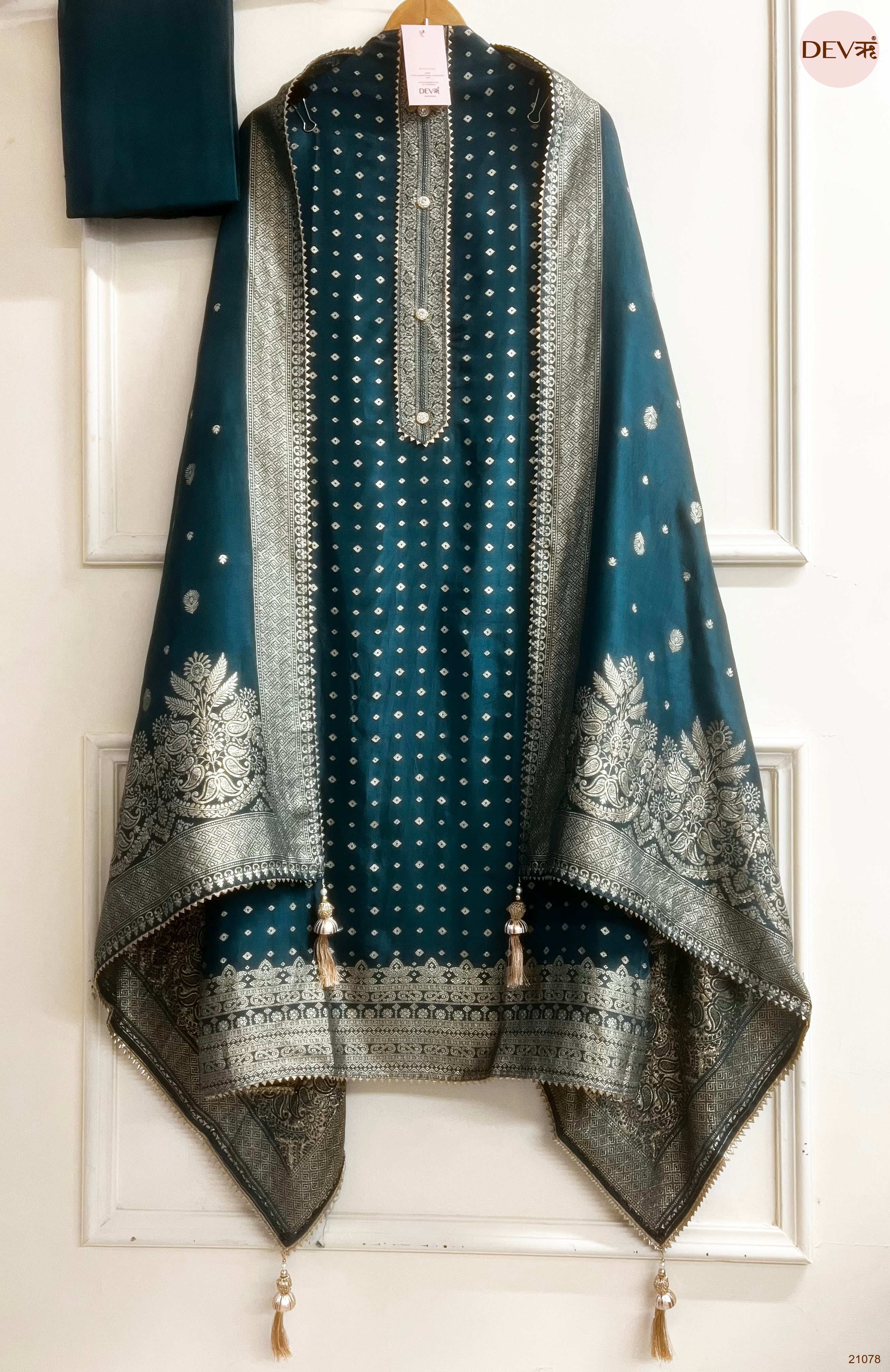 Teal Pure viscose dola silk Printed Unstitched 3-Piece Suit (Devri – D.No 21078)