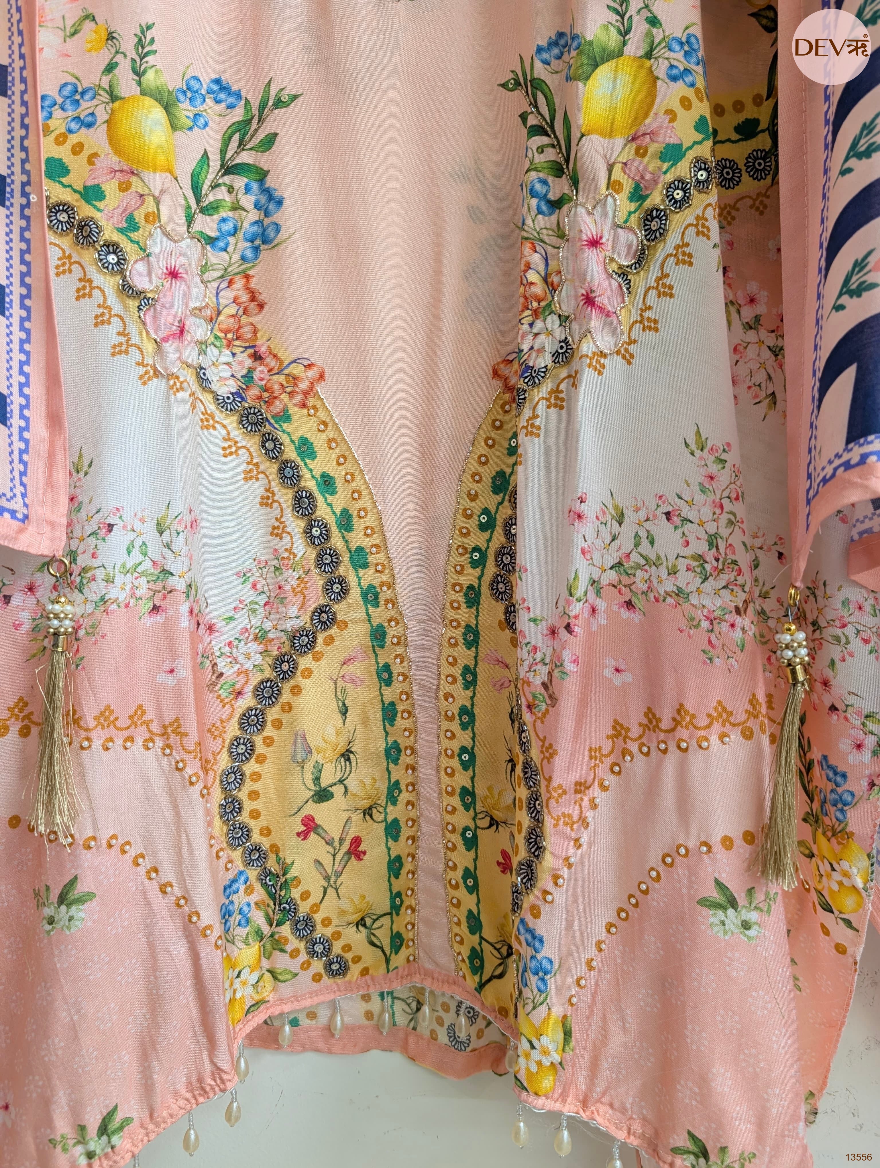 Peach Muslin Printed Unstitched 3-Piece Suit (Devri – D.No 13556)