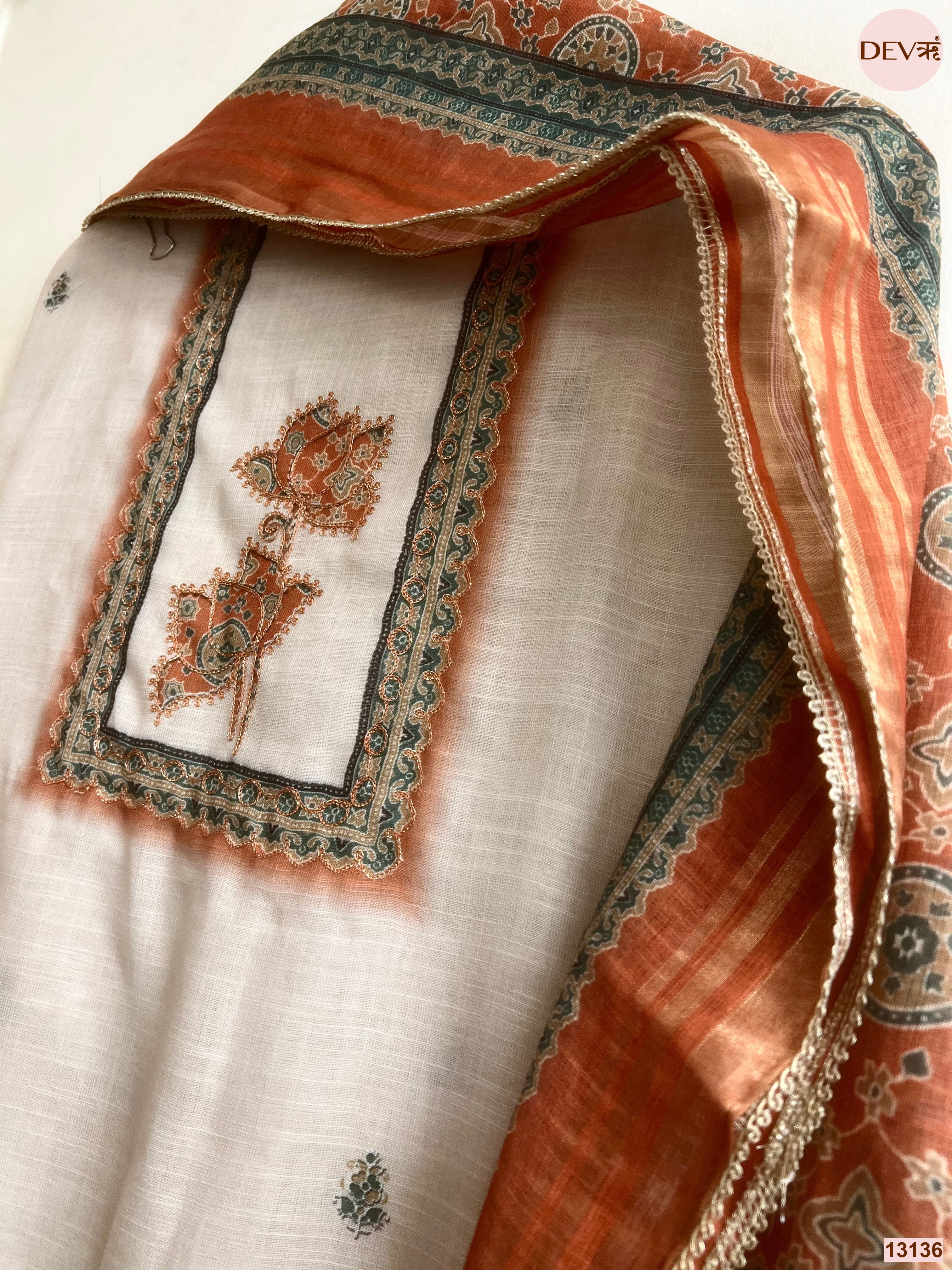 Off White Linen Printed Unstitched 3-Piece Suit (Devri – D.No 13136)