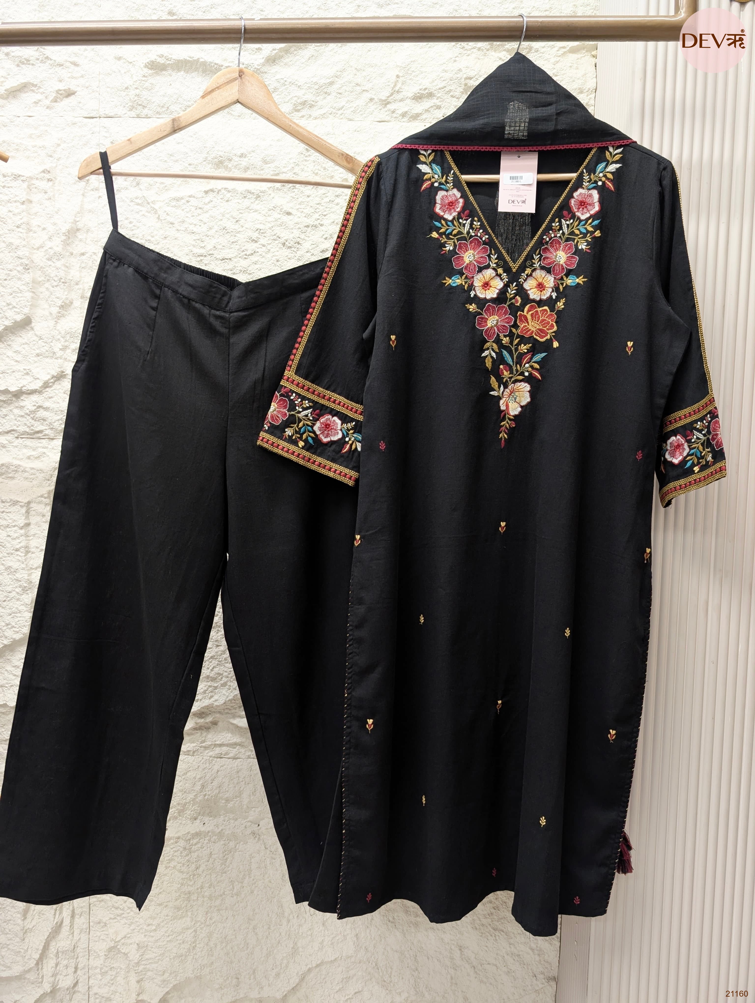 Noor Mul chanderi Embroidered Black 3-Piece Set (Devri – D.No 21160)