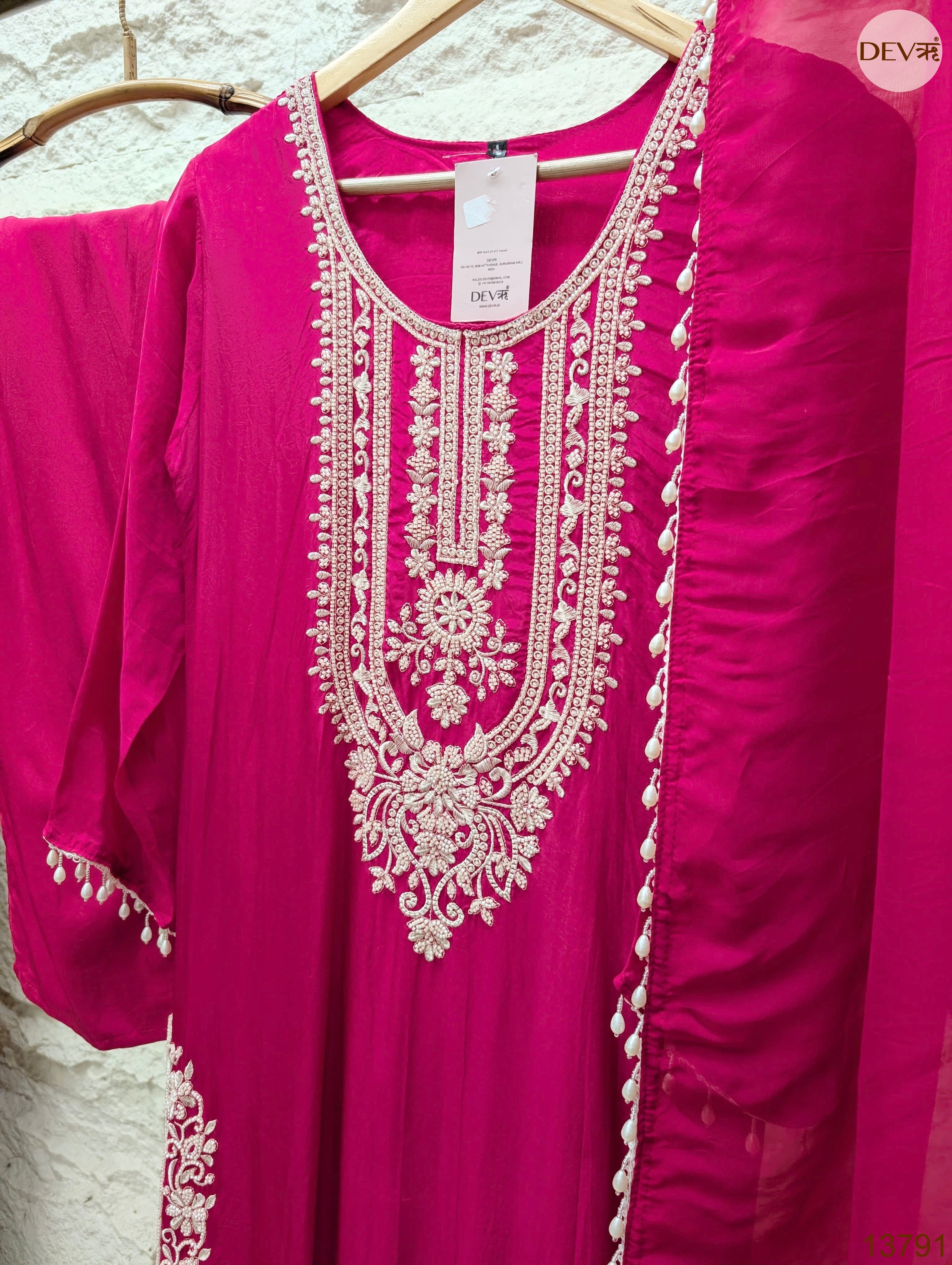 Gulnaar Pure organza silk Embroidered Fuchsia 3-Piece Set (Devri – D.No 13791)