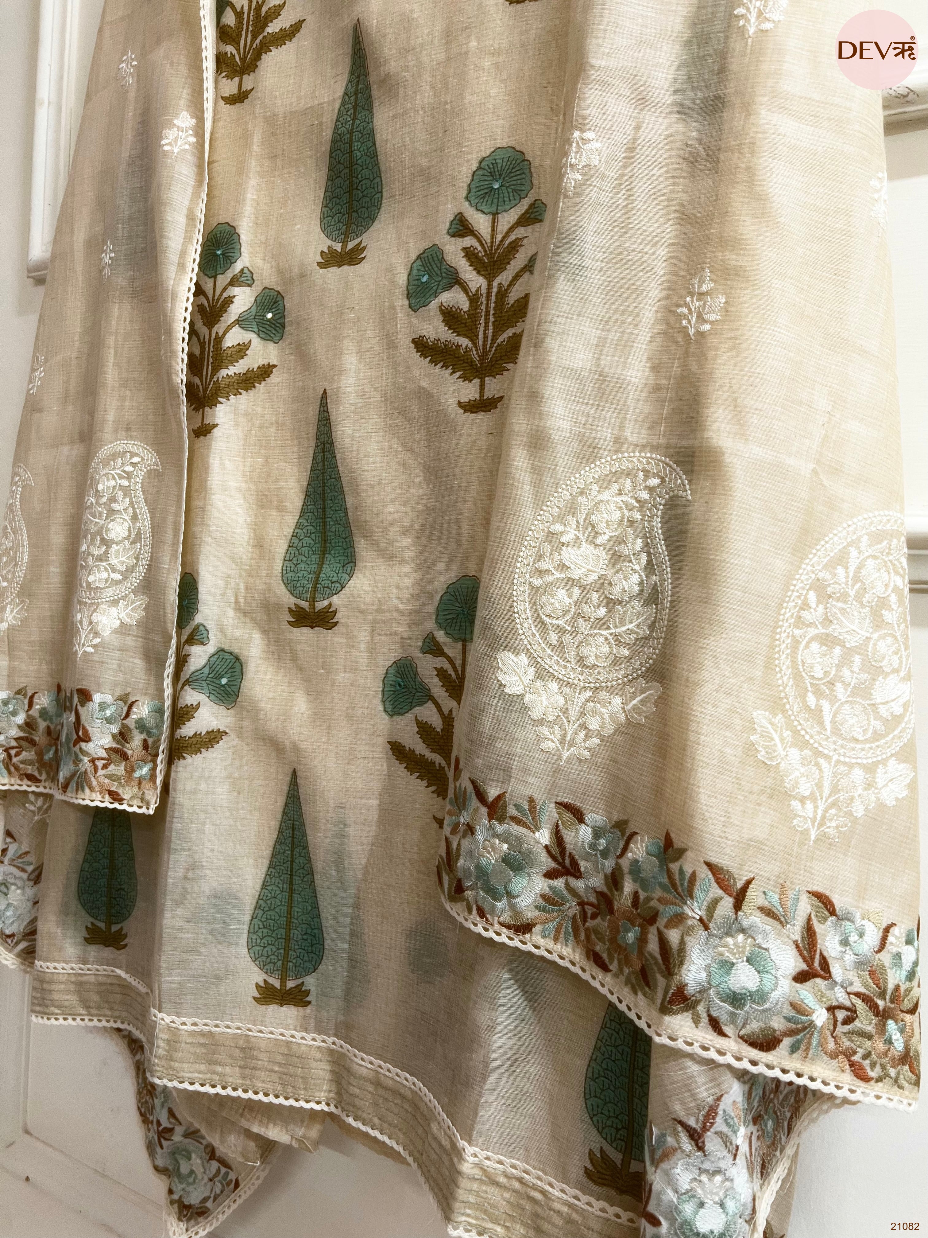 Beige Mul Chanderi Printed Unstitched 3-Piece Suit (Devri – D.No 21082)