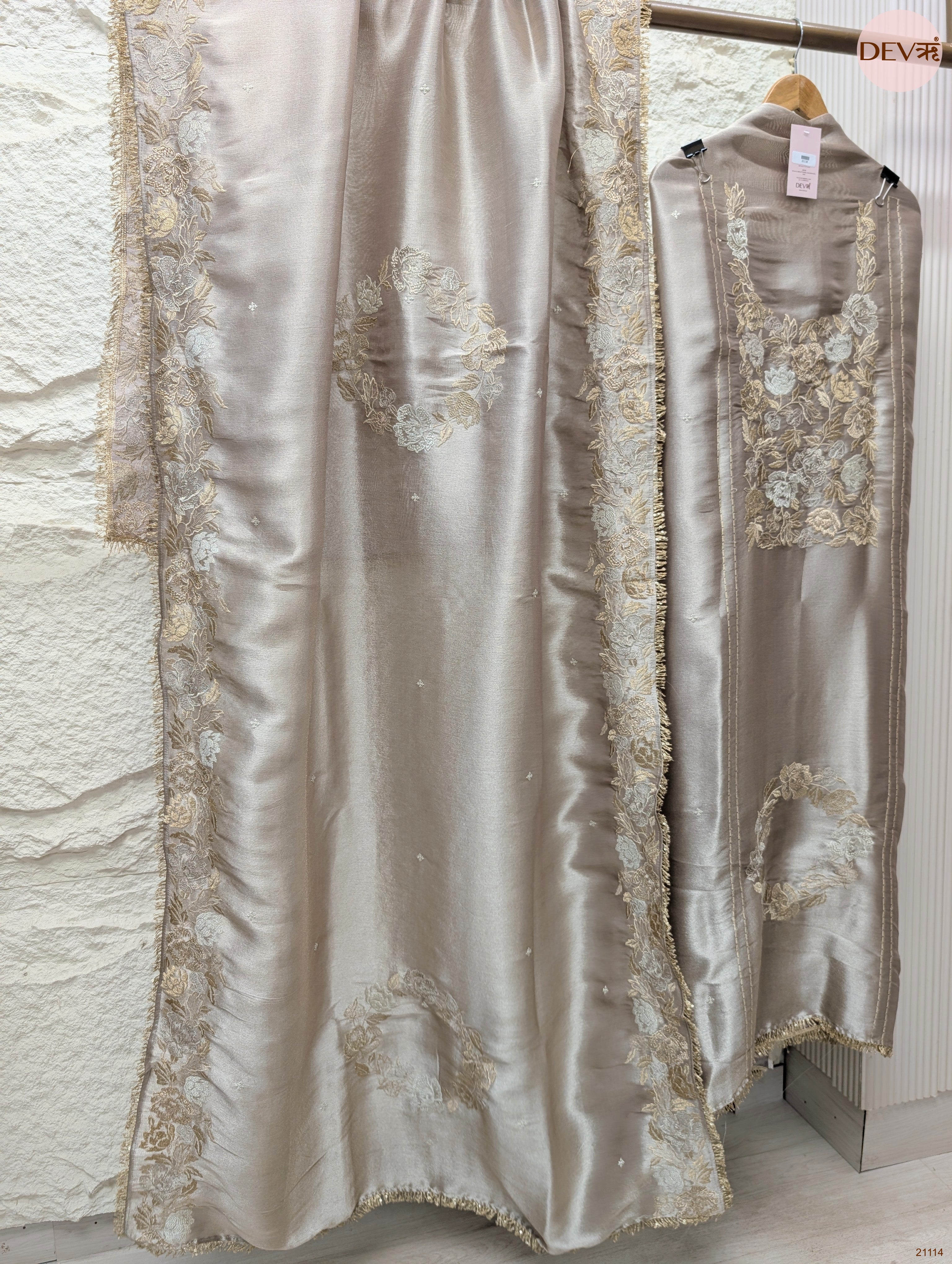 Grey Pure Giraffe Silk Embroidered Unstitched 3-Piece Suit (Devri – D.No 21118)