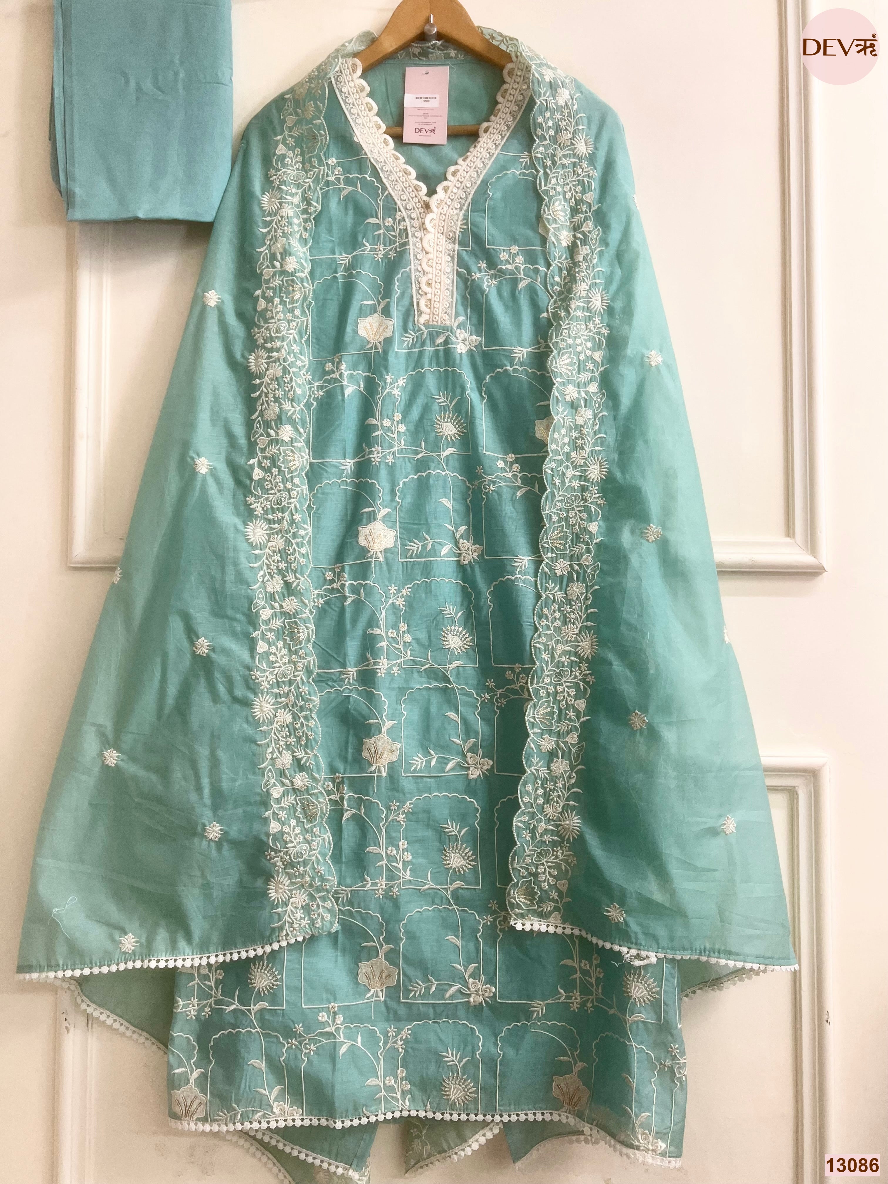 Aqua Mul Chanderi Embroidered Unstitched 3-Piece Suit (Devri – D.No 13086)