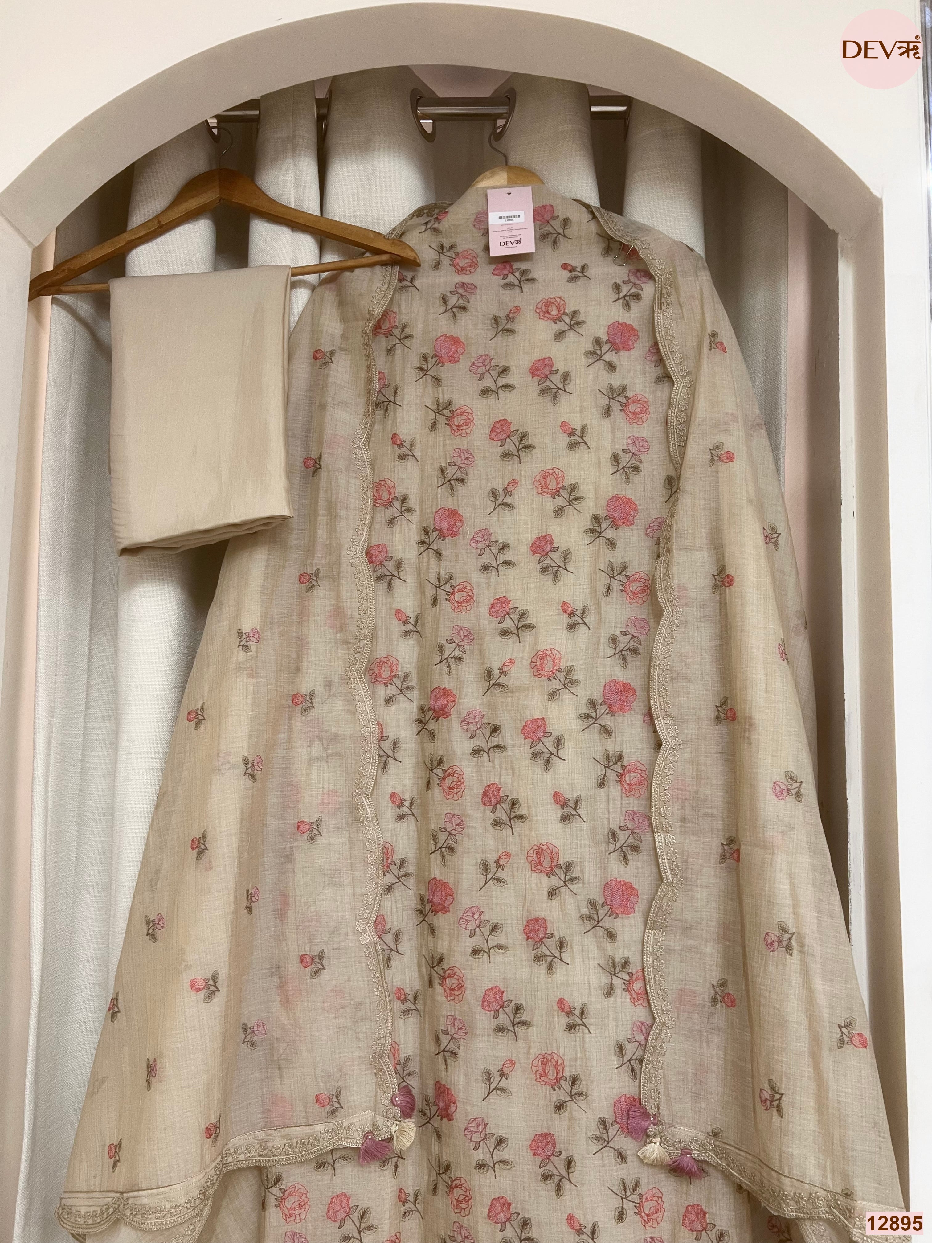 Cream Mul Chanderi Printed Unstitched 3-Piece Suit (Devri – D.No 12895)
