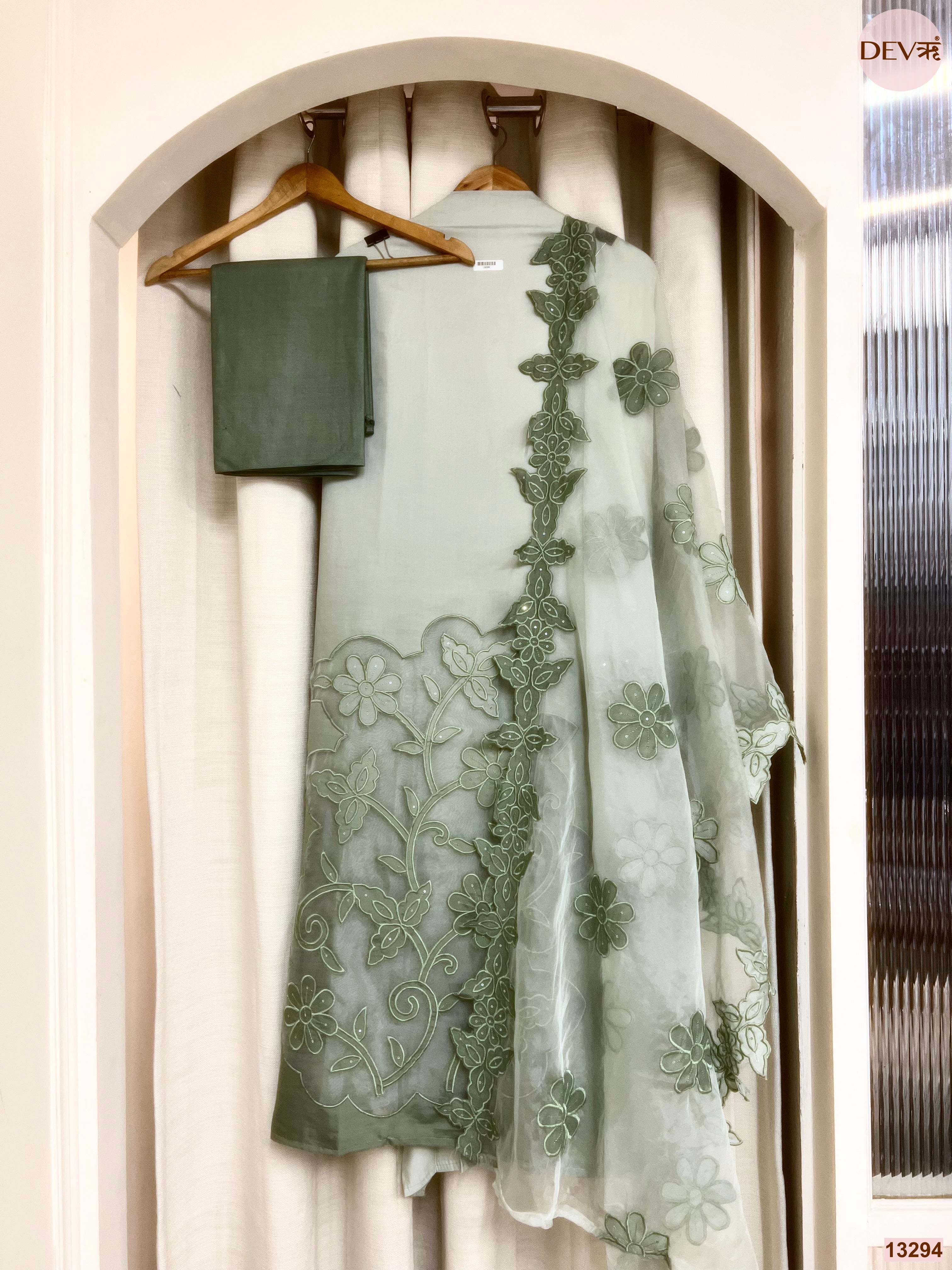 Sage Mul Chanderi Embroidered Unstitched 3-Piece Suit (Devri – D.No 13294)