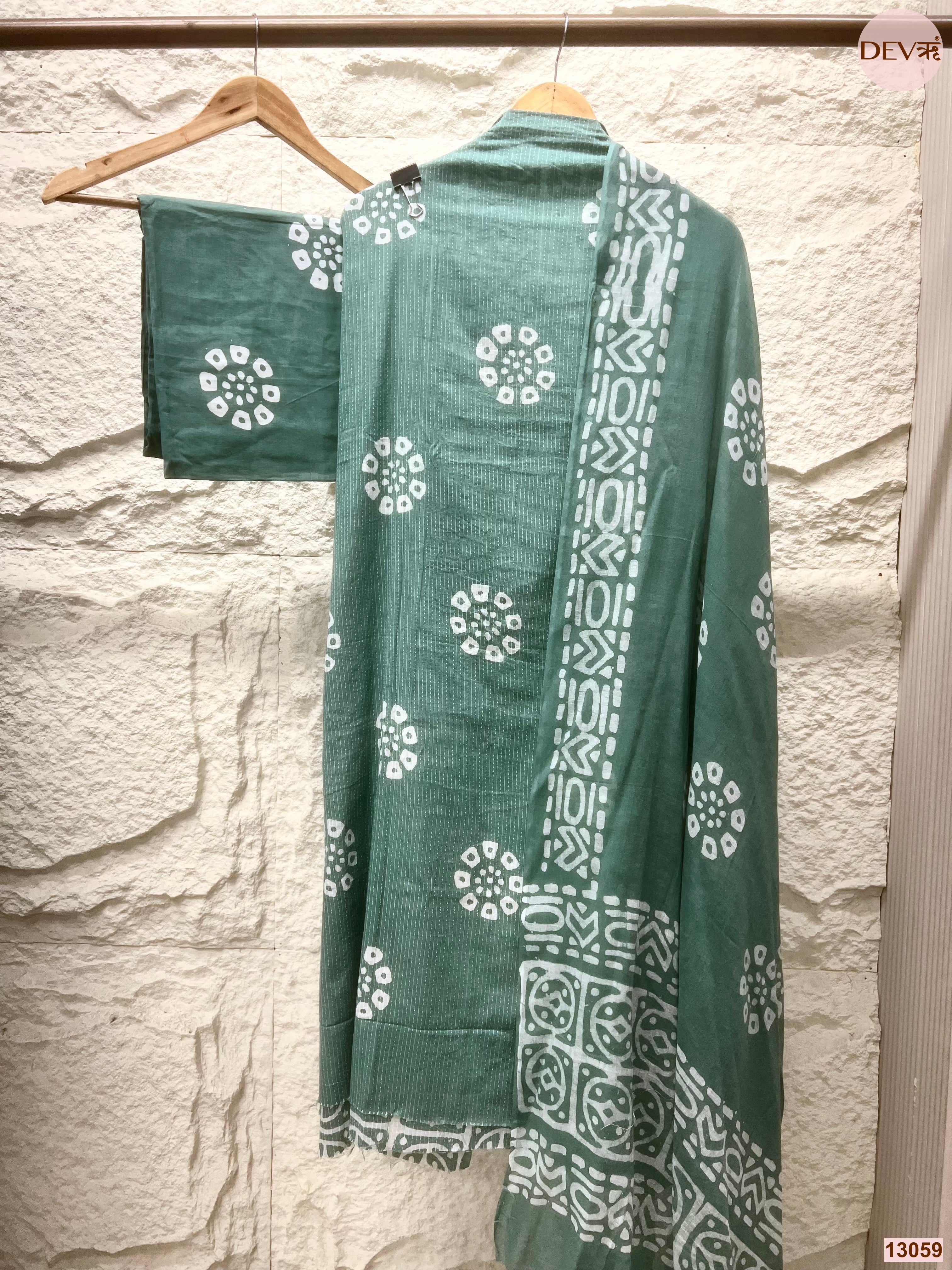 Green Cotton Printed Unstitched 3-Piece Suit (Devri – D.No 13059)