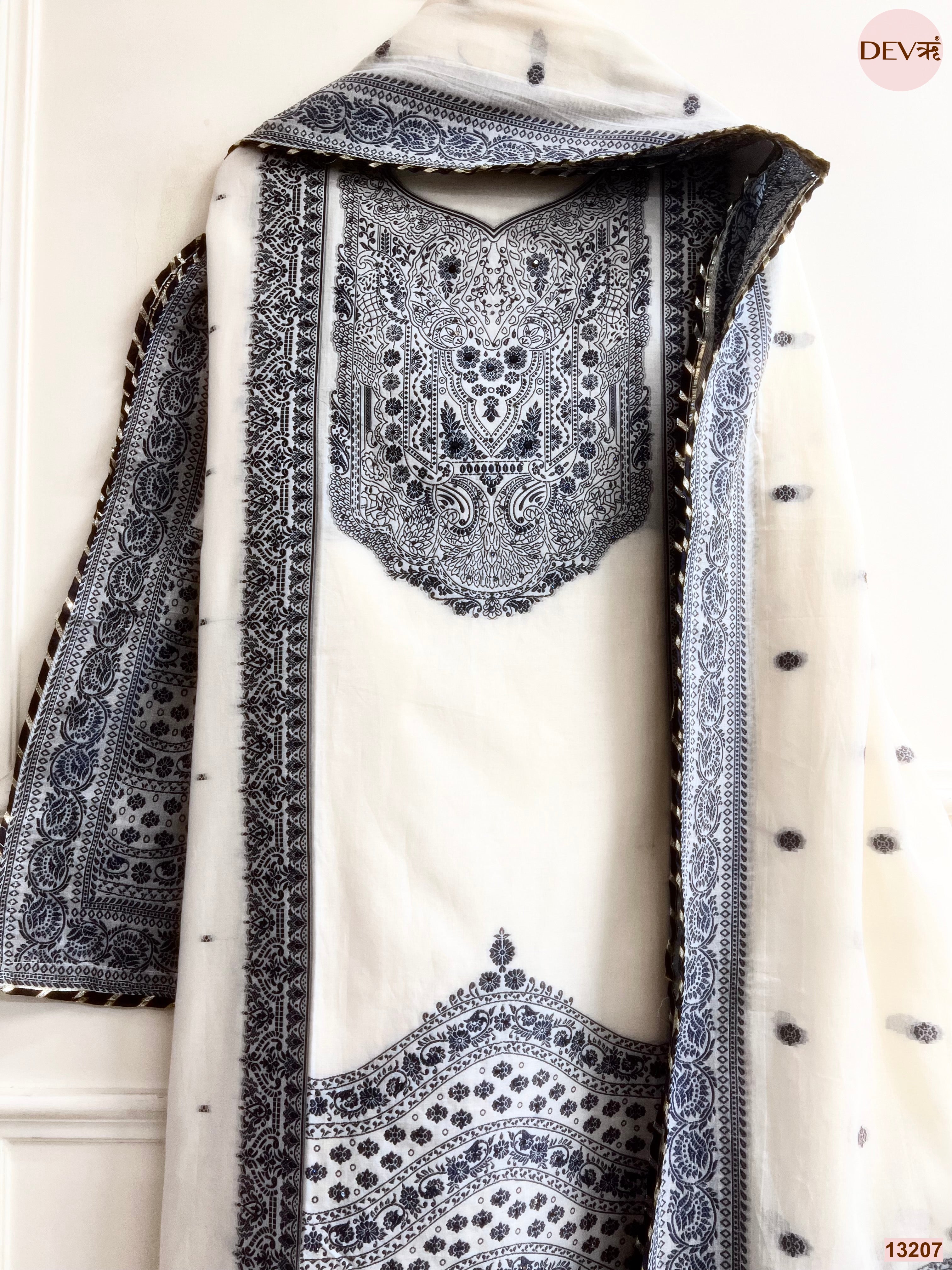 Off White Jamdani Cotton Printed Unstitched 3-Piece Suit (Devri – D.No 13207)