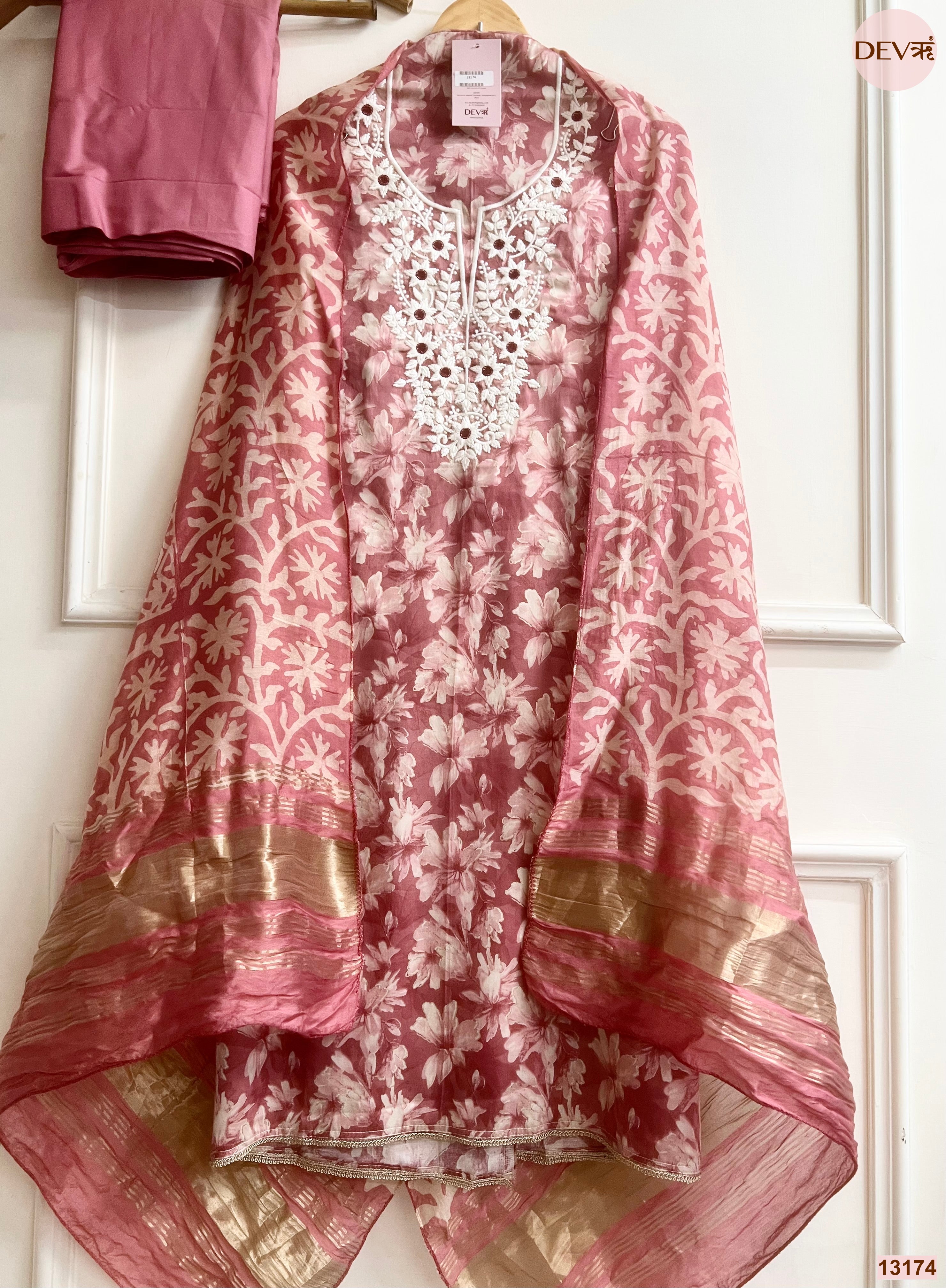 Pink Jam Cotton Printed Unstitched 3-Piece Suit (Devri – D.No 13174)