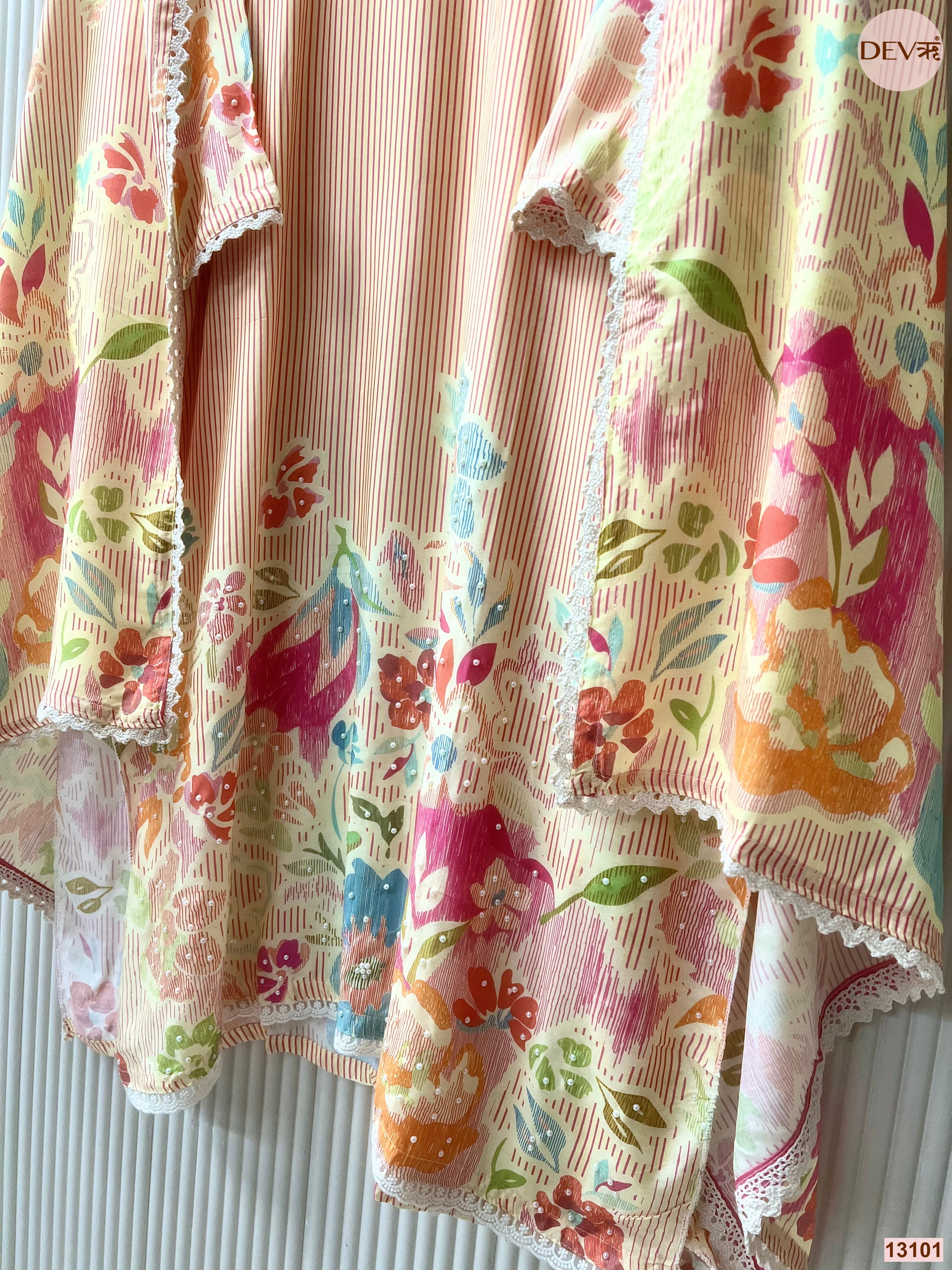 Peach Muslin Printed Unstitched 3-Piece Suit (Devri – D.No 13101)