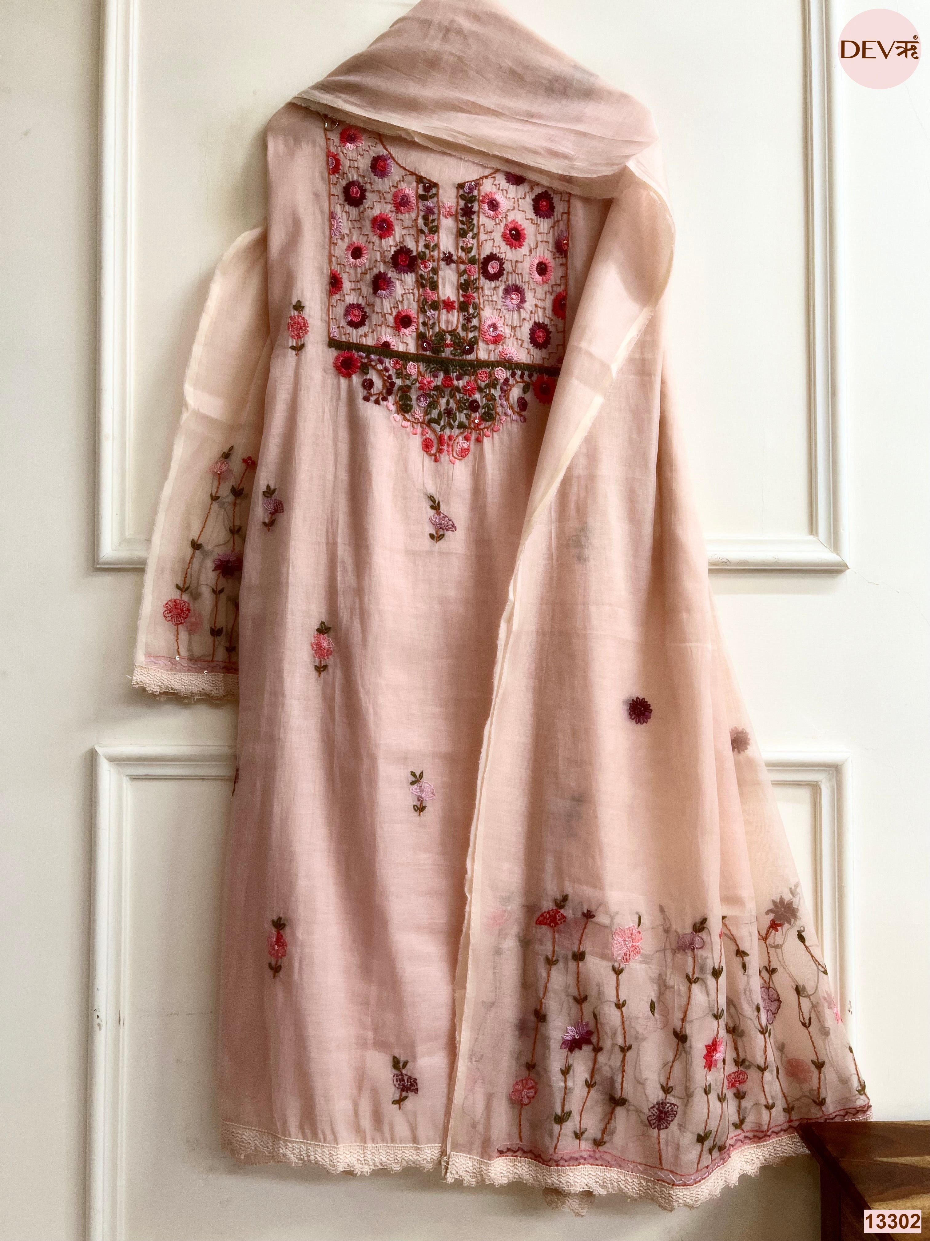 Peach Mul Chanderi Embroidered Unstitched 3-Piece Suit (Devri – D.No 13302)