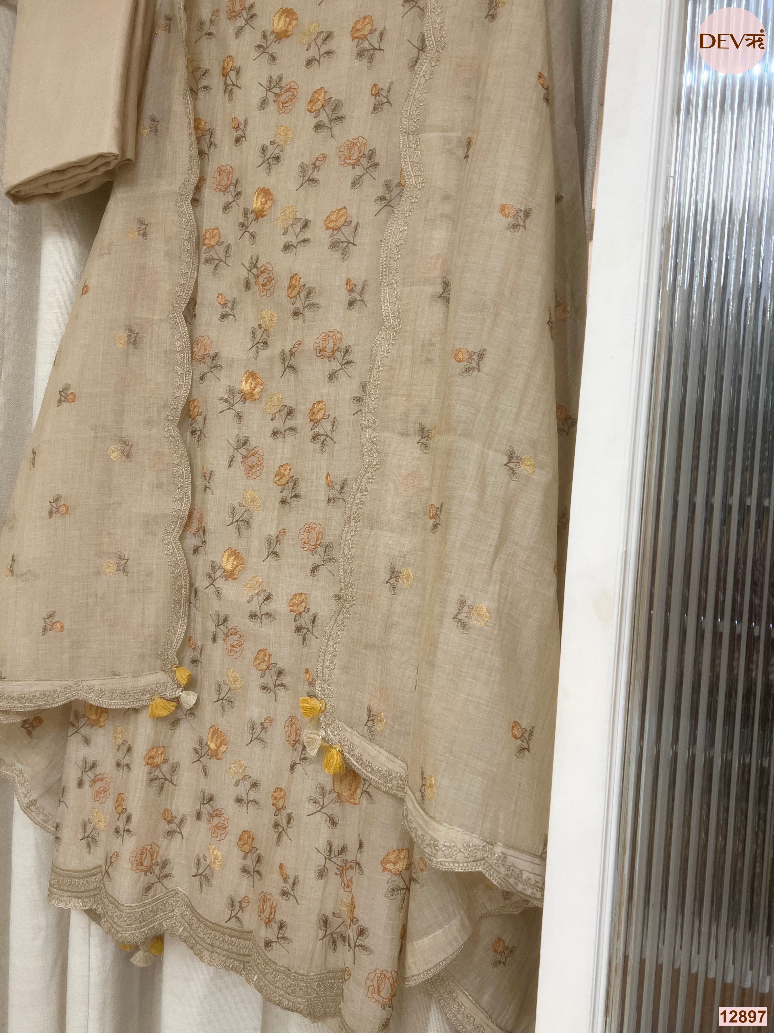 Cream Mul Chanderi Printed Unstitched 3-Piece Suit (Devri – D.No 12897)