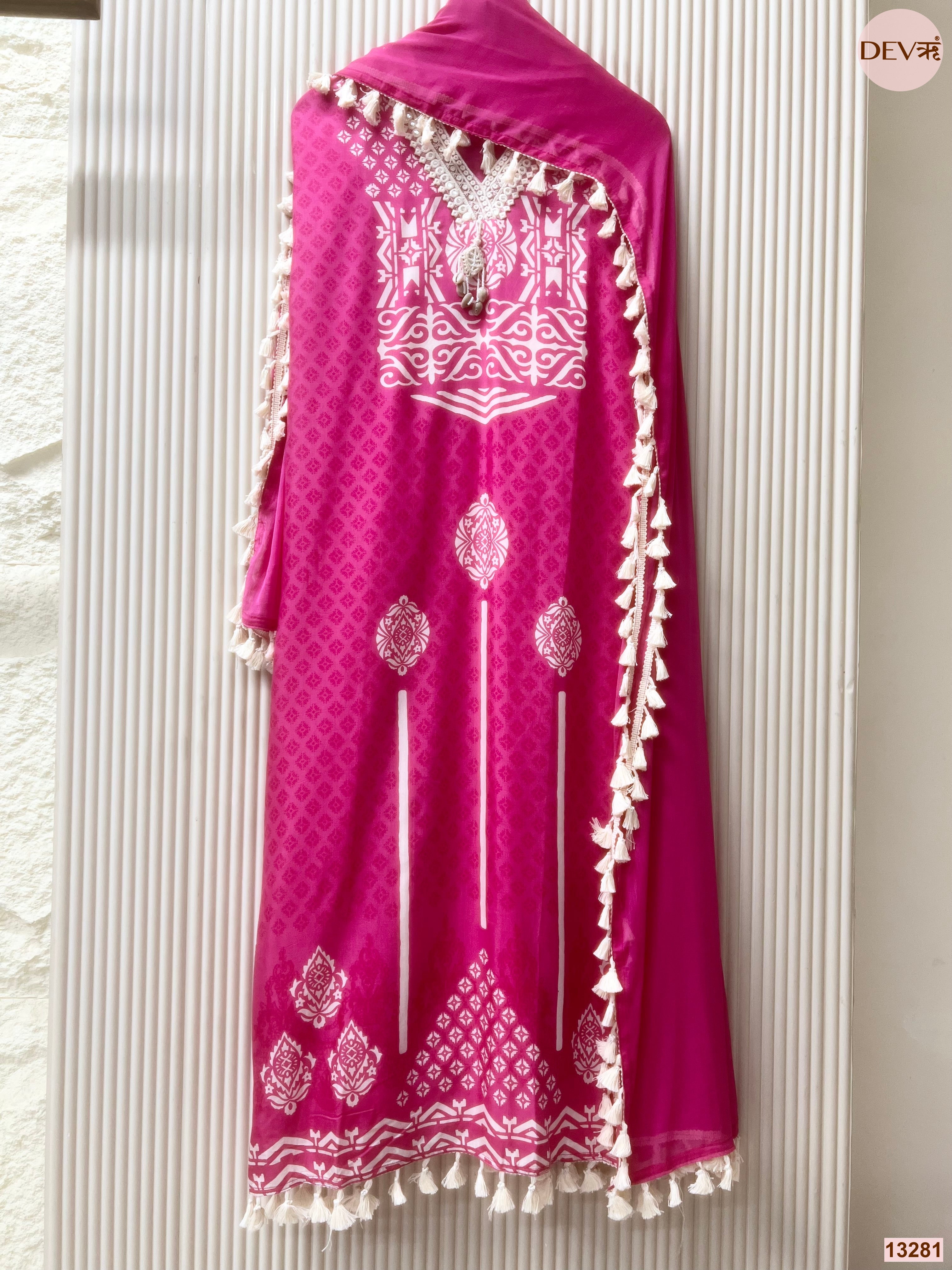 Pink Muslin Printed Unstitched 3-Piece Suit (Devri – D.No 13281)