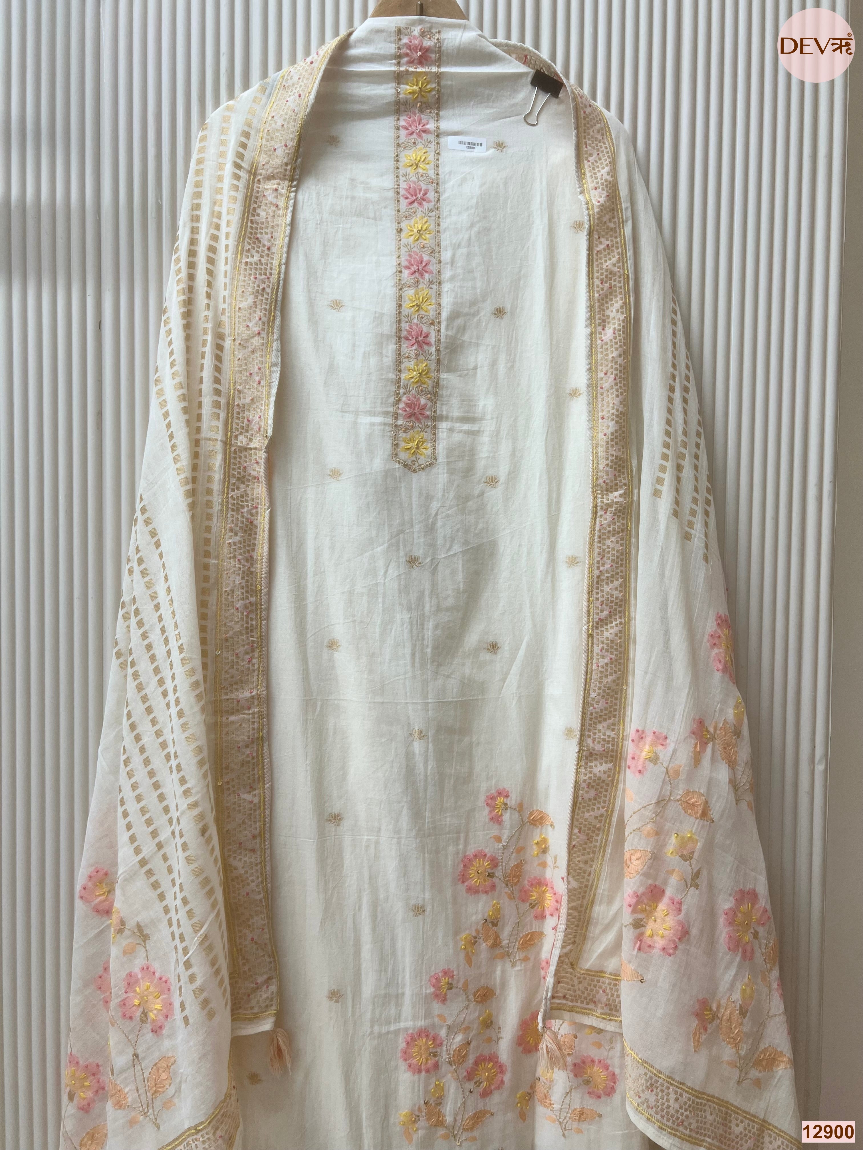 Off White Pure Jamdani Cotton Embroidered Unstitched 3-Piece Suit (Devri – D.No 12900)