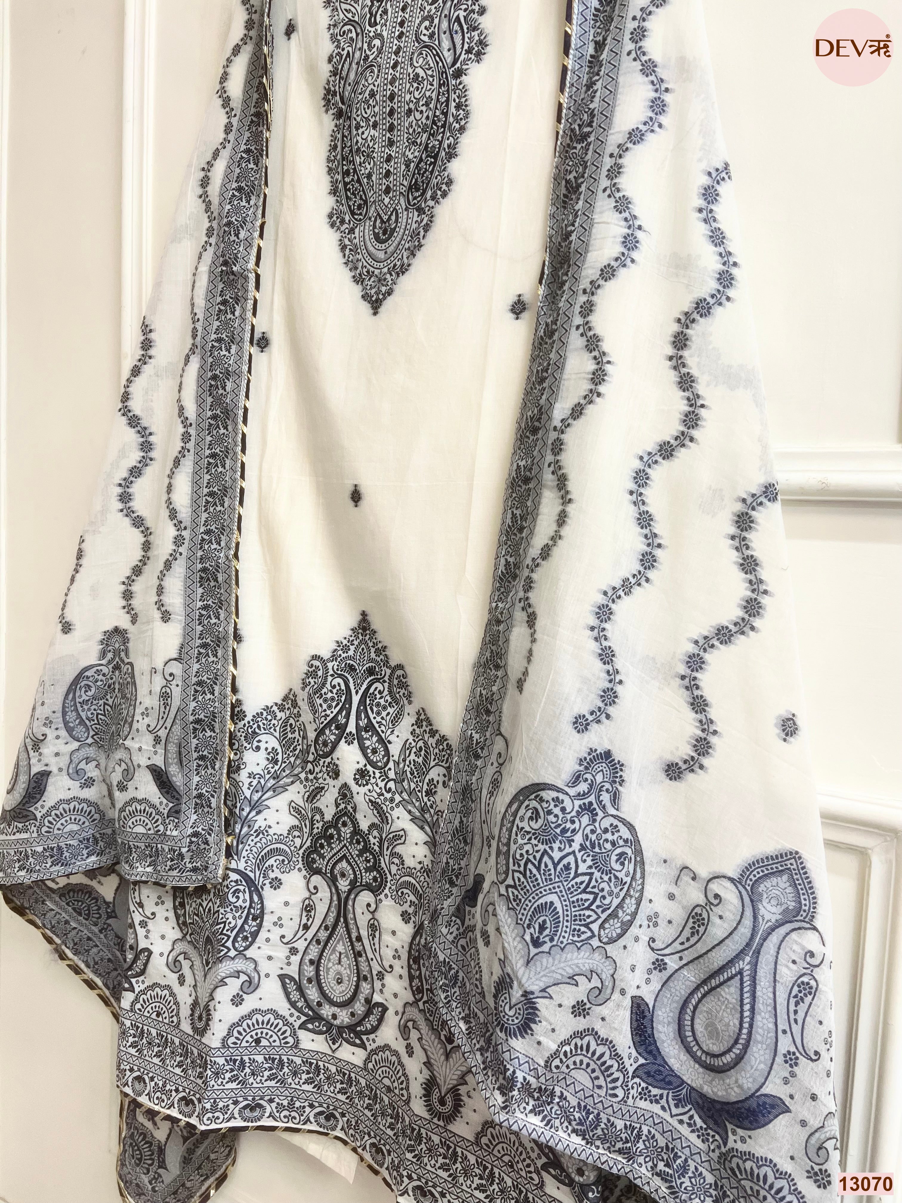 Off White Jamdani Cotton Printed Unstitched 3-Piece Suit (Devri – D.No 13070)