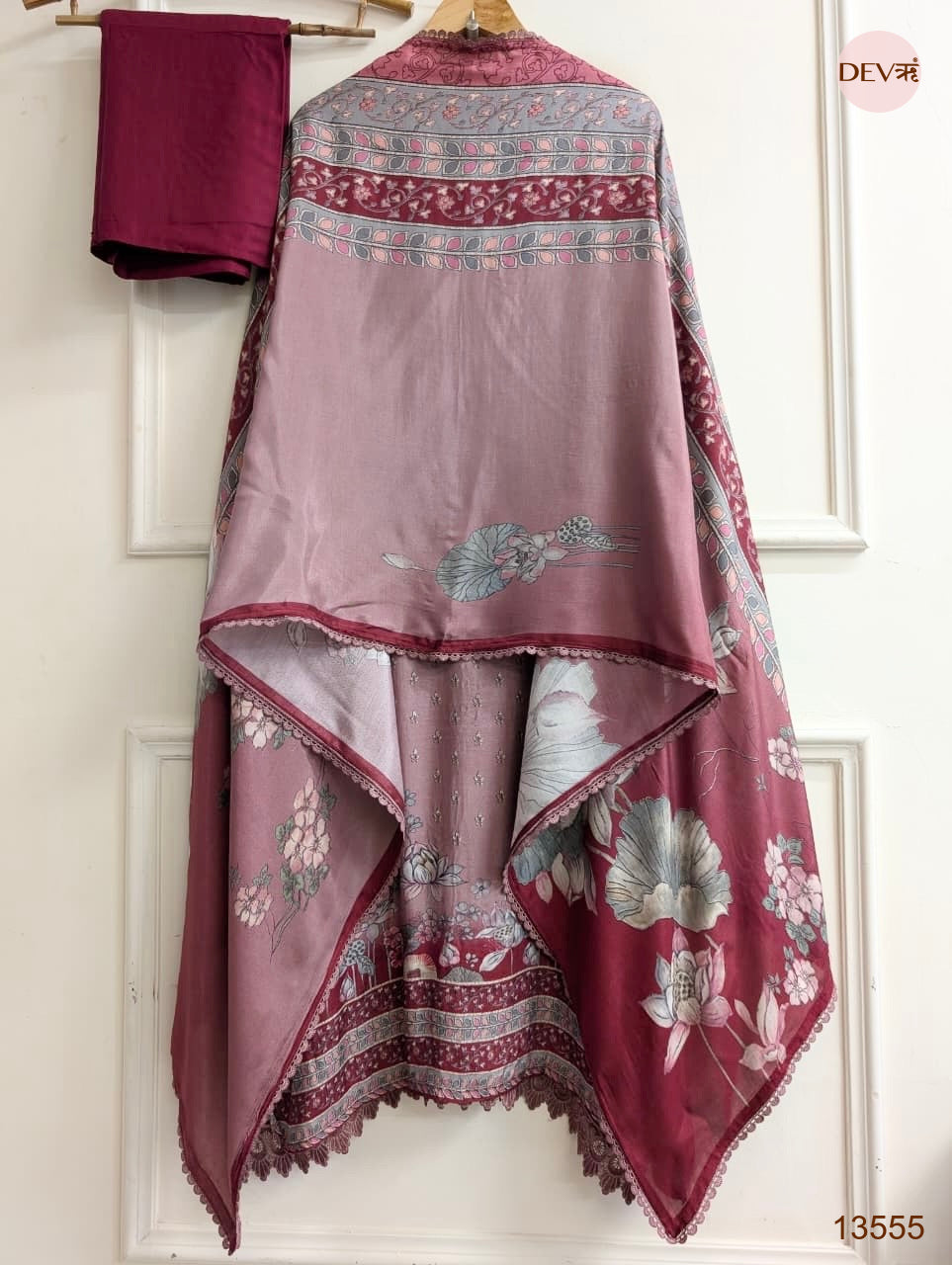 Maroon Muslin Printed Unstitched 3-Piece Suit (Devri – D.No 13555)