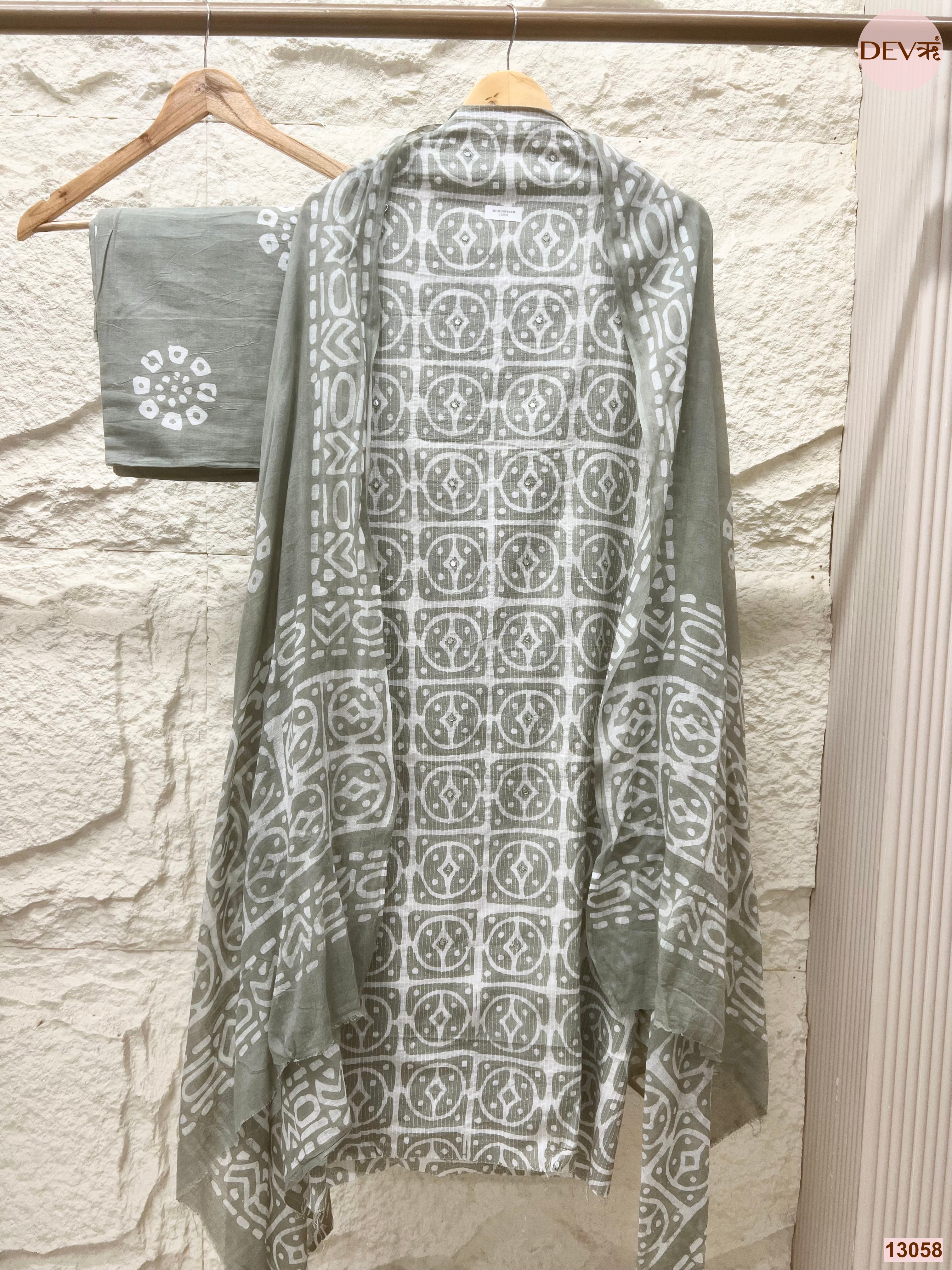 Sage Cotton Printed Unstitched 3-Piece Suit (Devri – D.No 13058)