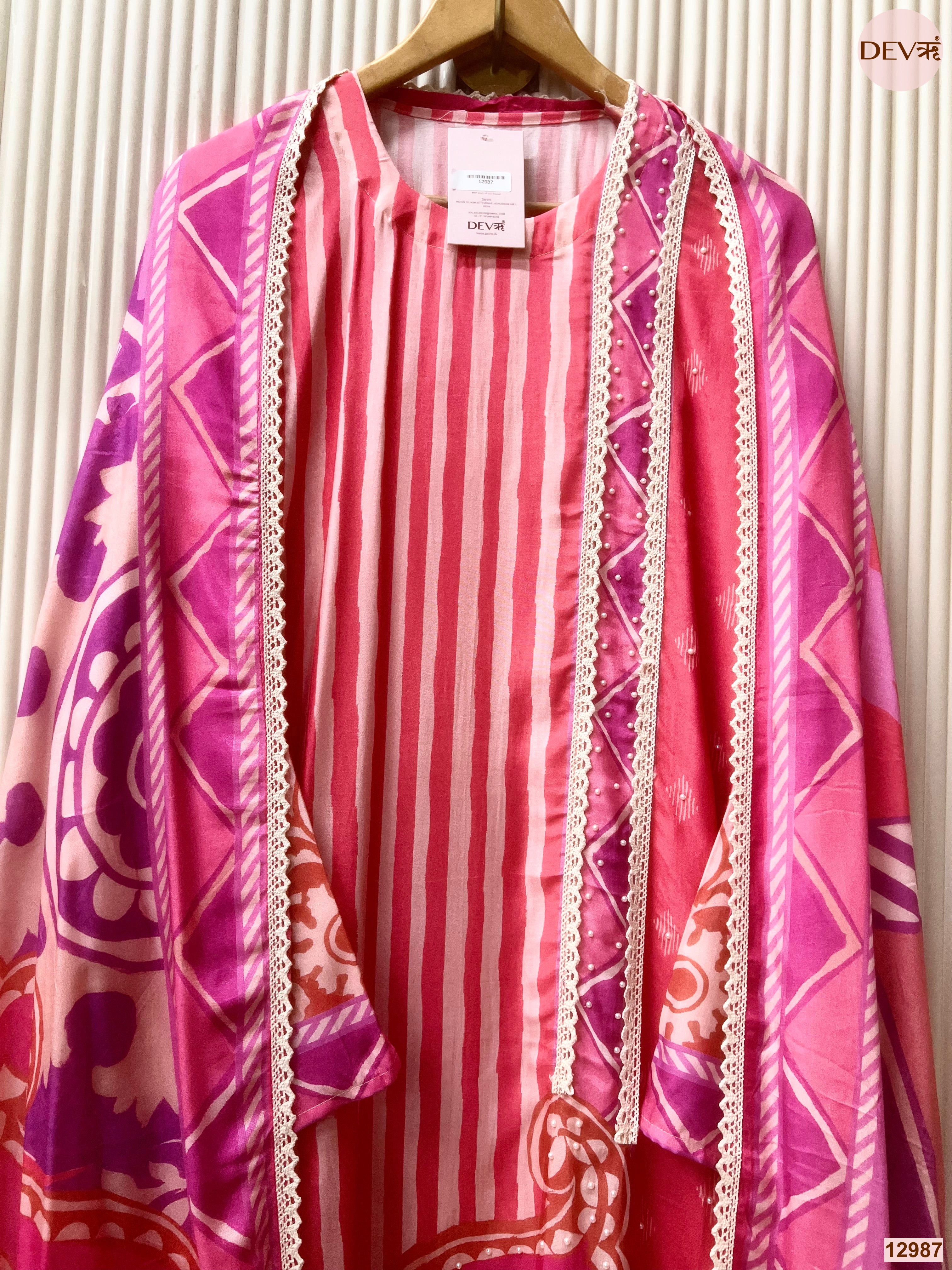 Pink Muslin Printed Unstitched 3-Piece Suit (Devri – D.No 12987)