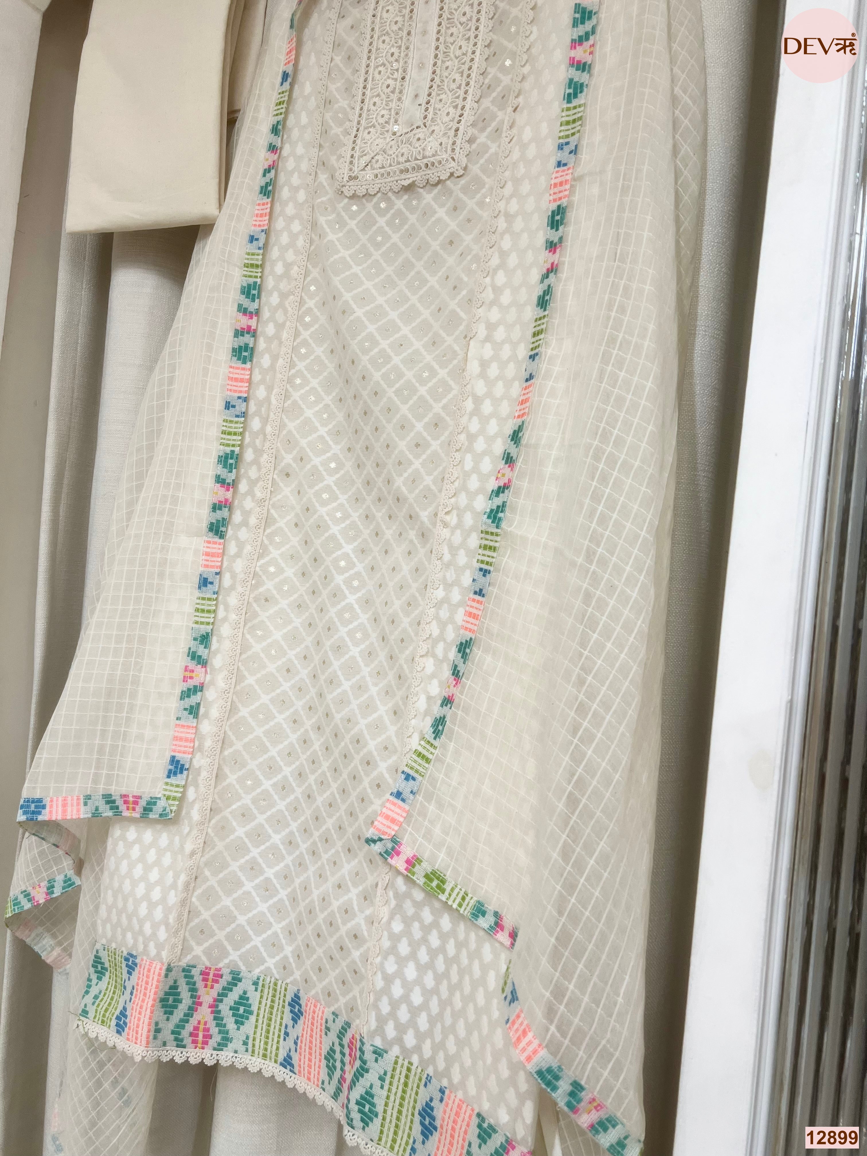 Off White Mul Chanderi Embroidered Unstitched 3-Piece Suit (Devri – D.No 12899)