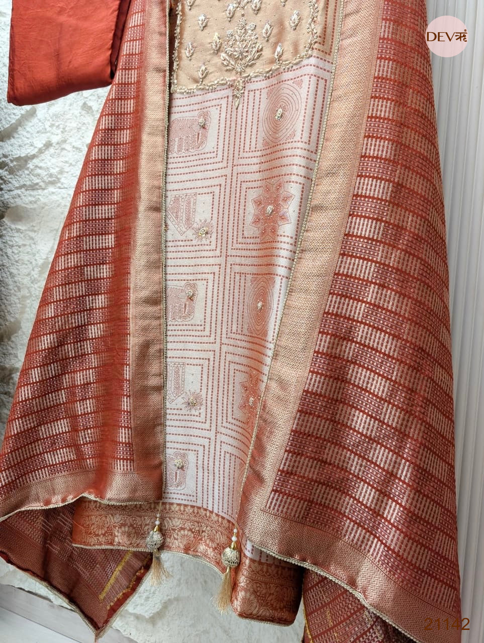 Beige Pure Girafe Banarasi Silk Embroidered Unstitched 3-Piece Suit (Devri – D.No 21142)