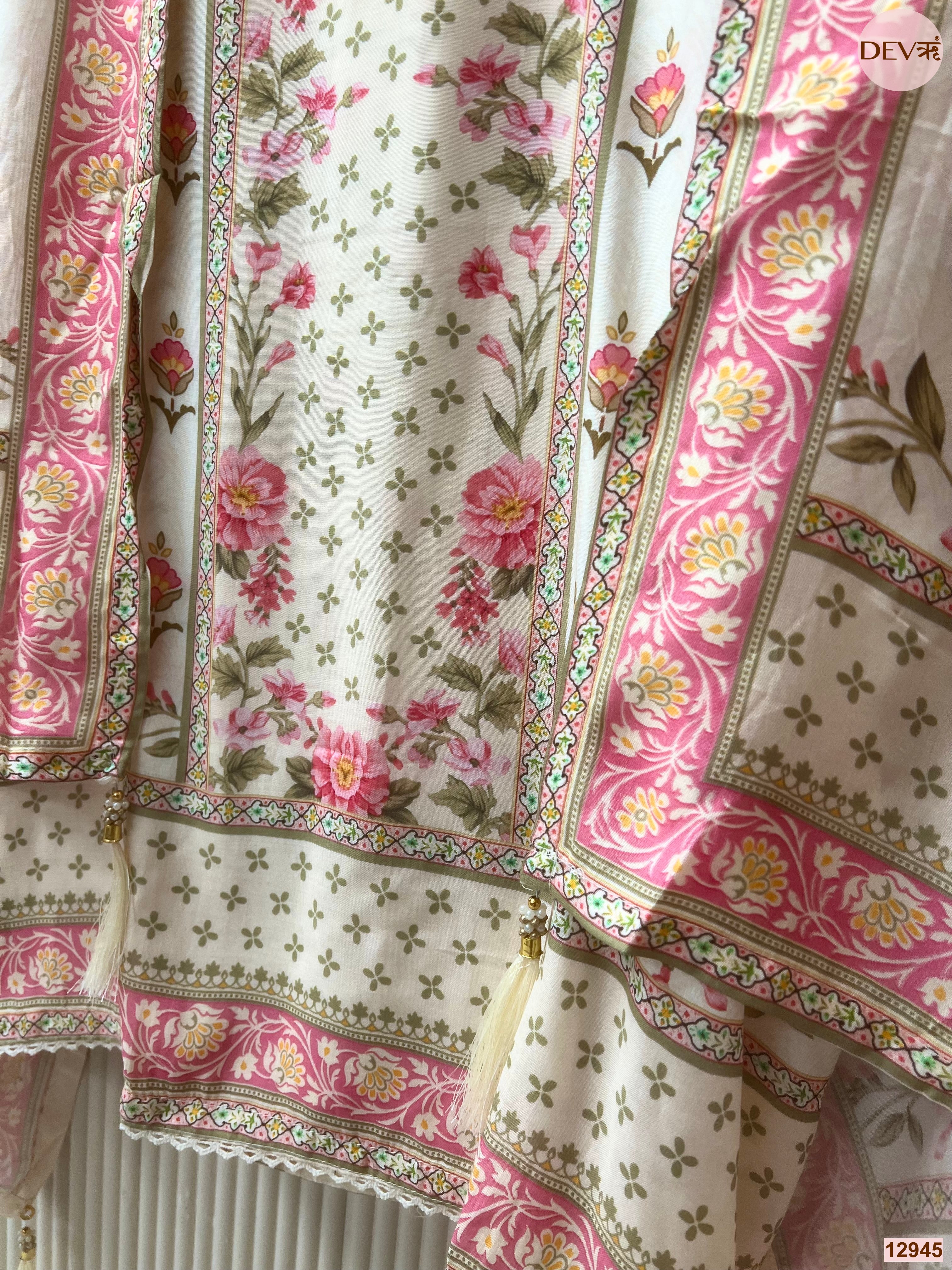 White Muslin Printed Unstitched 3-Piece Suit (Devri – D.No 12945)
