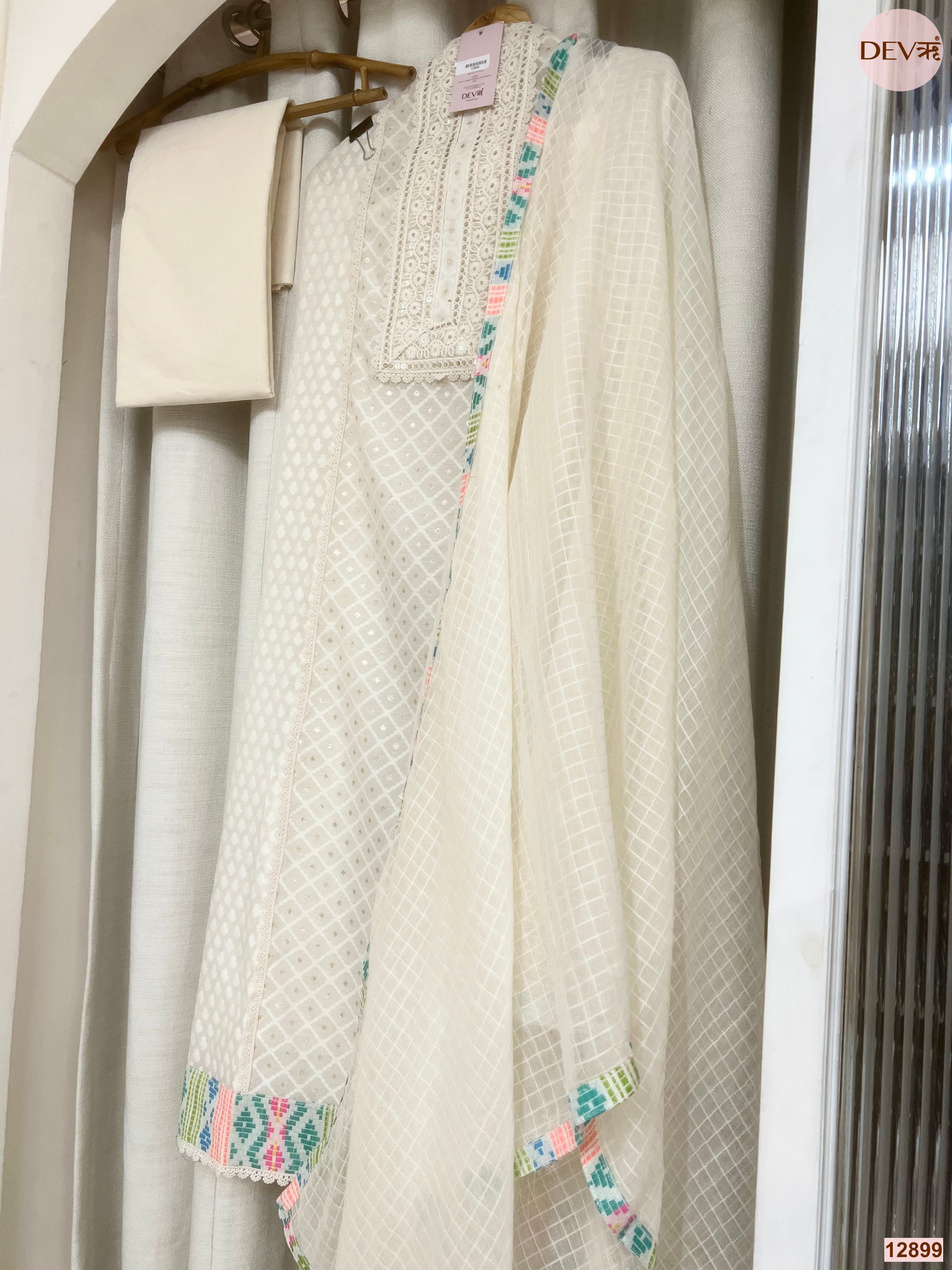 Off White Mul Chanderi Embroidered Unstitched 3-Piece Suit (Devri – D.No 12899)