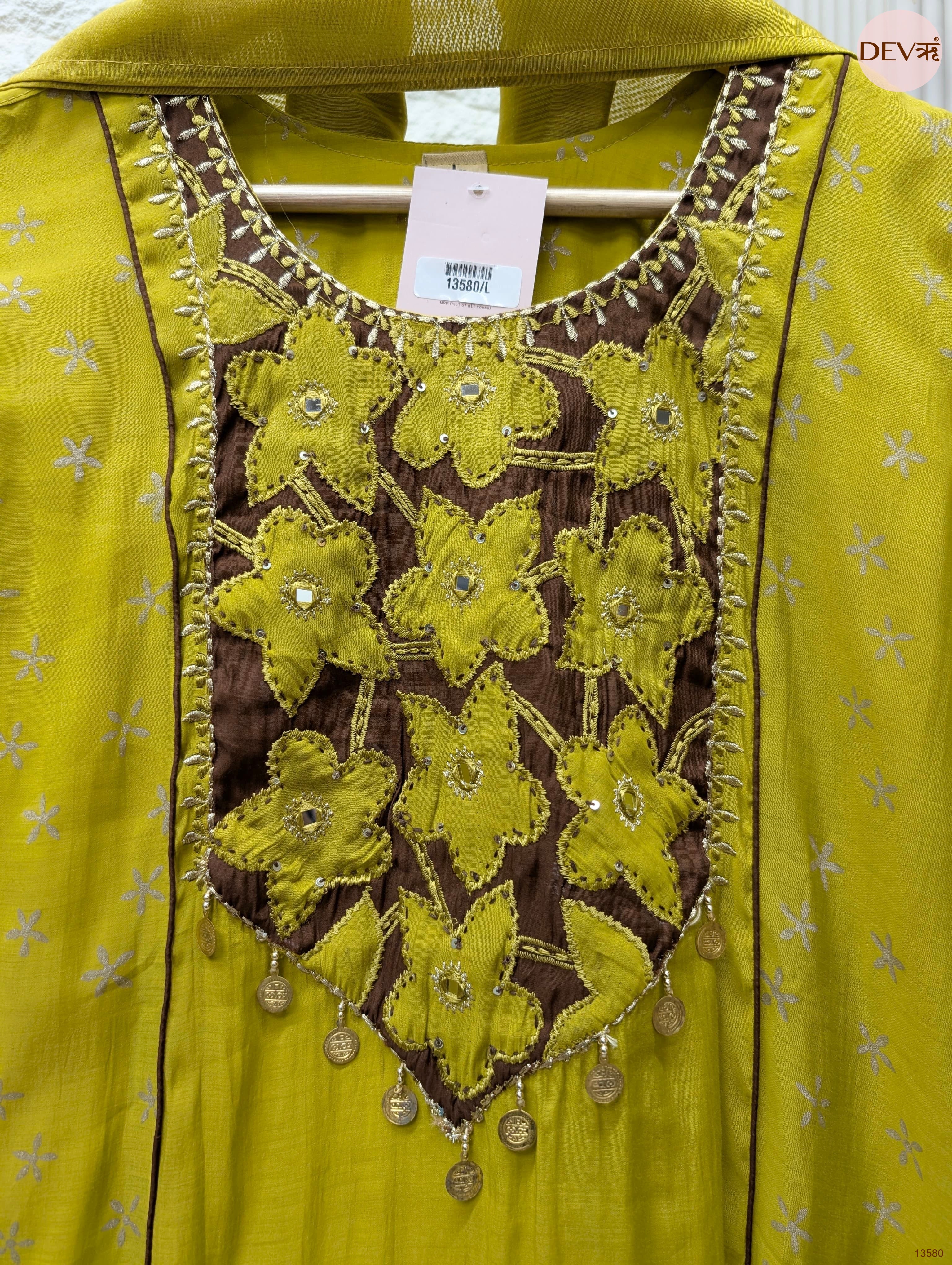 Gulnaar Mul Chanderi Embroidered Lime Green 3-Piece Set (Devri – D.No 13580)