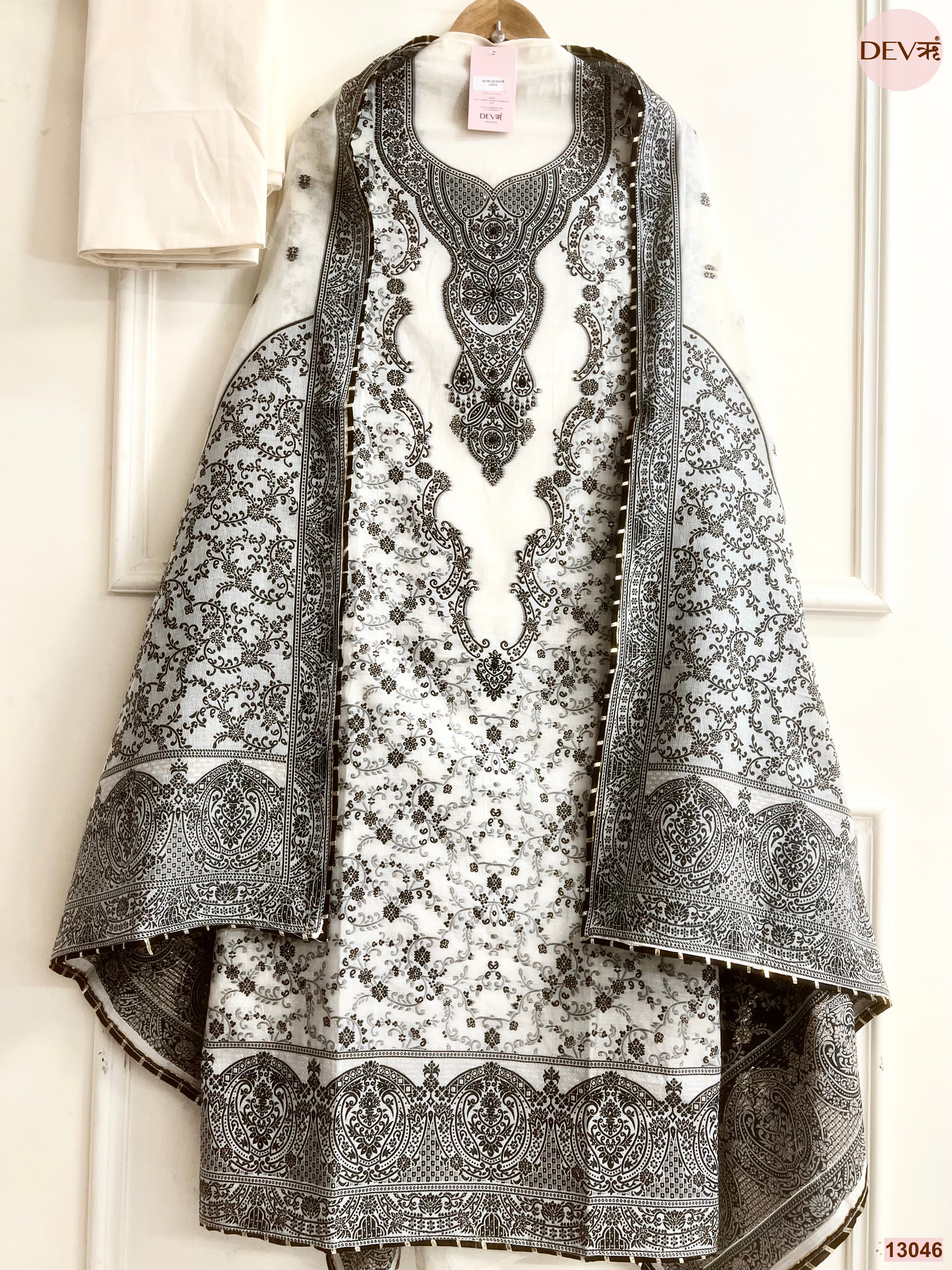 White Cotton Jamdani Printed Unstitched 3-Piece Suit (Devri – D.No 13046)