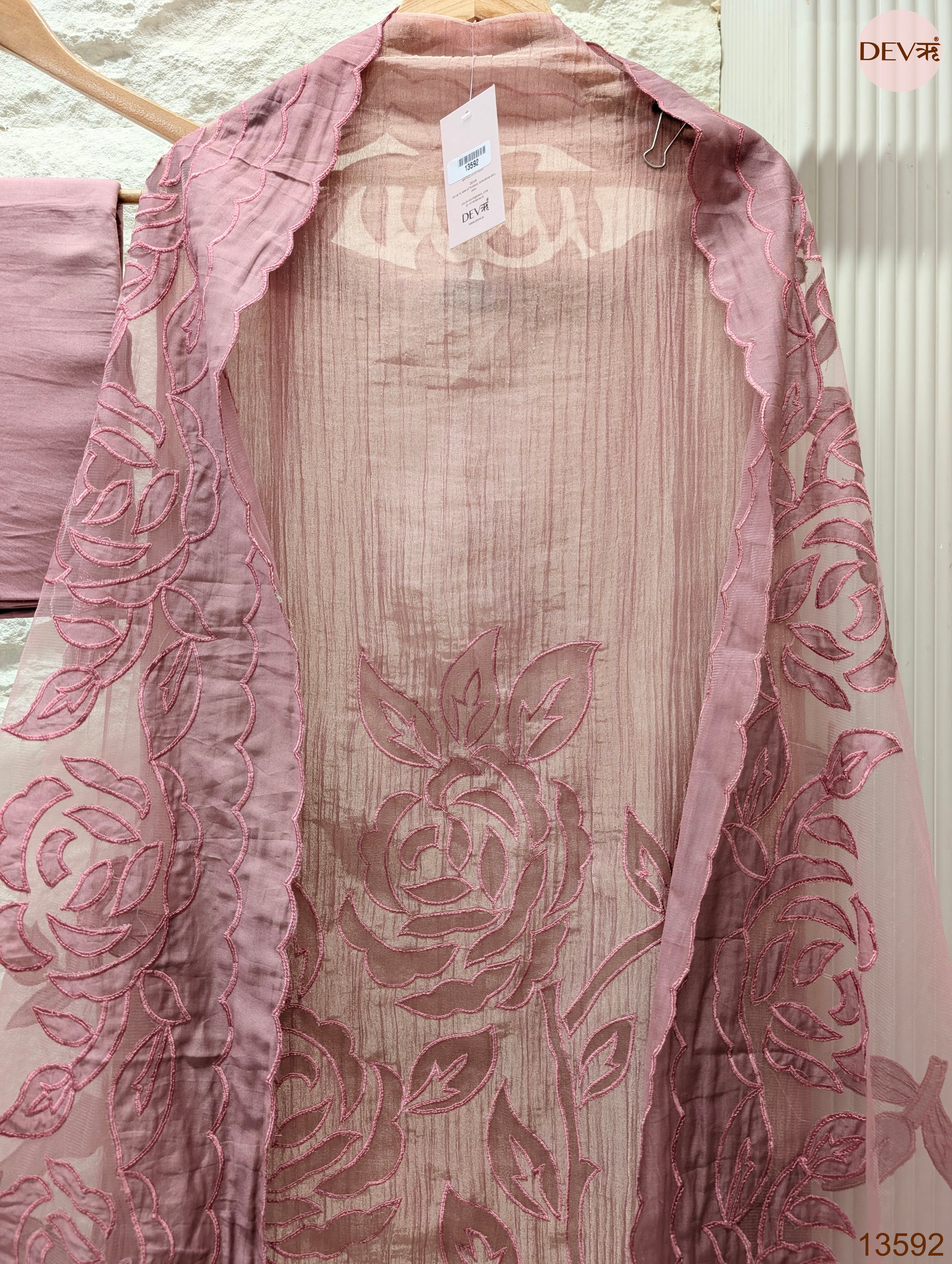 Pink Tissue Crush Silk Embroidered Unstitched 3-Piece Suit (Devri – D.No 13592)