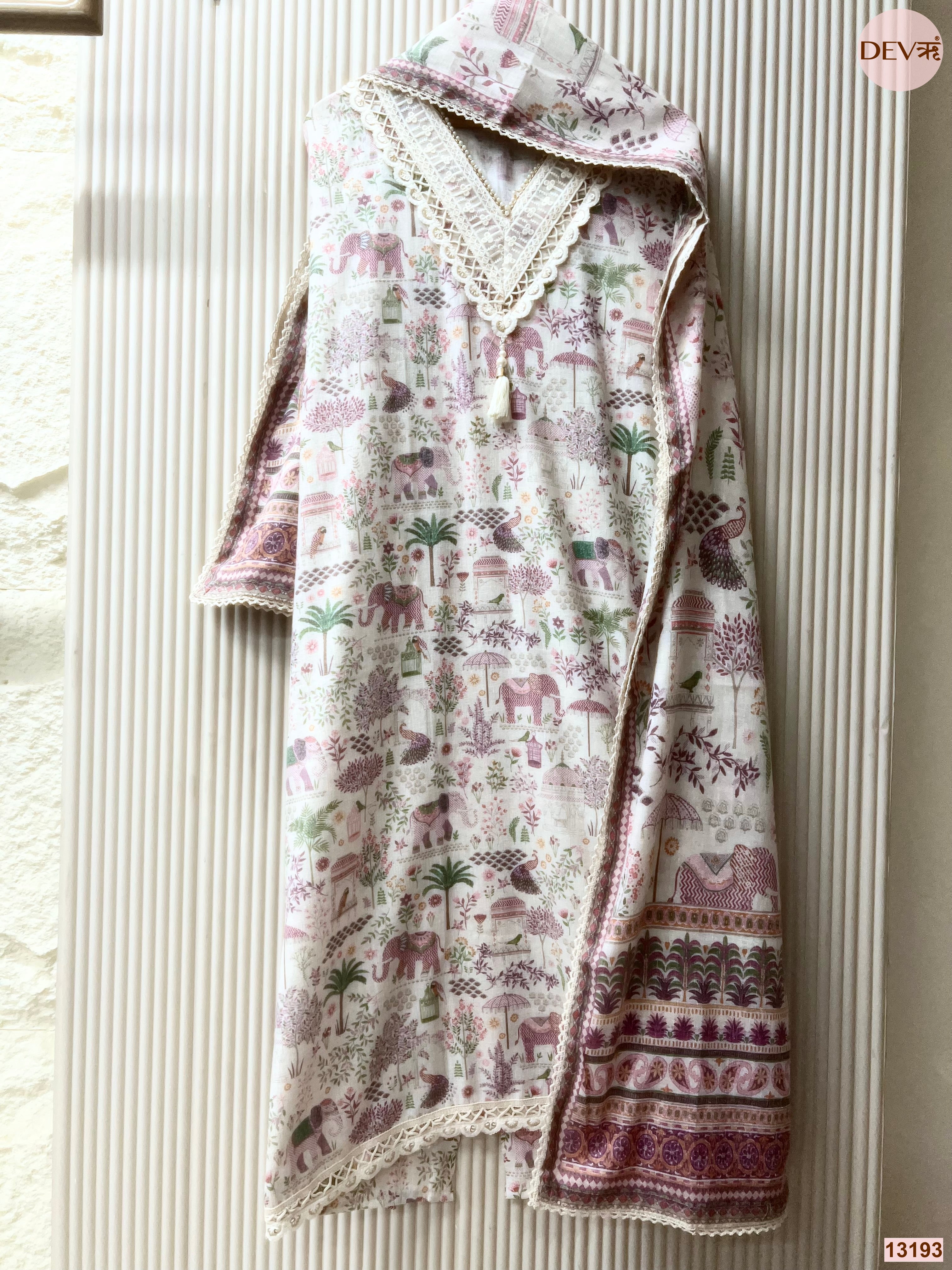 White Cotton Printed Unstitched 3-Piece Suit (Devri – D.No 13193)