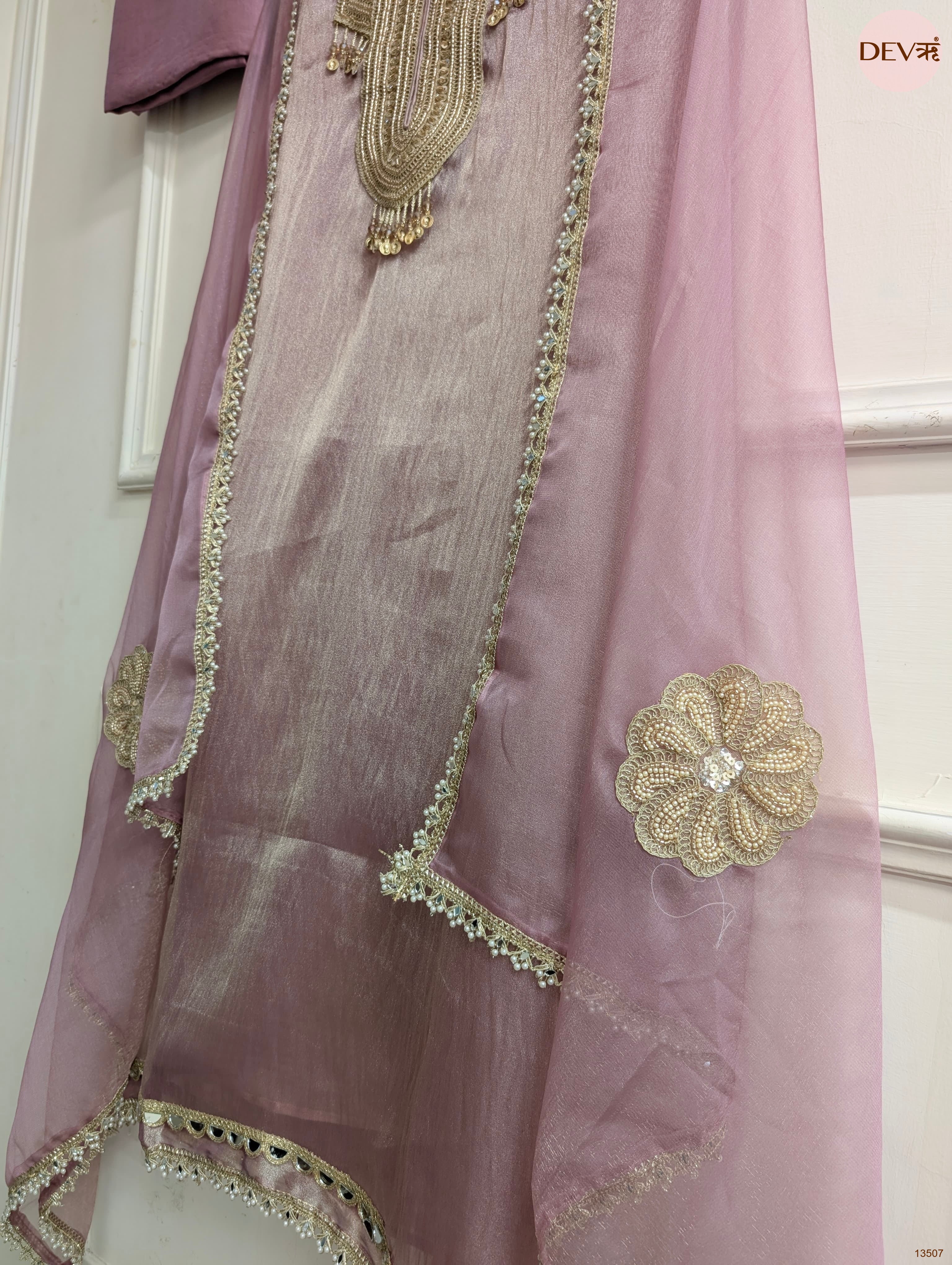 Pink Tissue Silk Hand Unstitched 3-Piece Suit (Devri – D.No 13507)