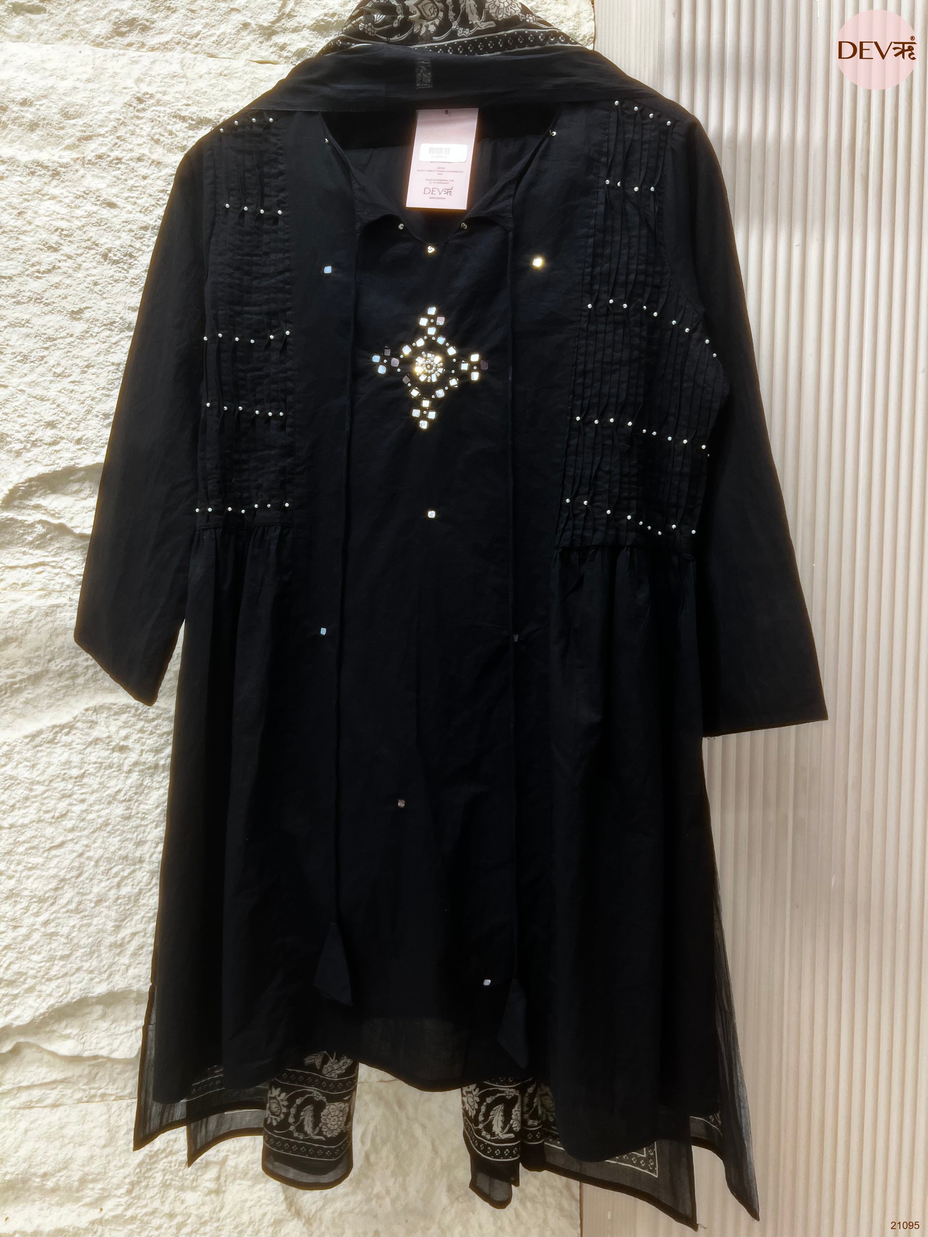 Noor Mul Chanderi Embroidered Black 3-Piece Set (Devri – D.No 21095)
