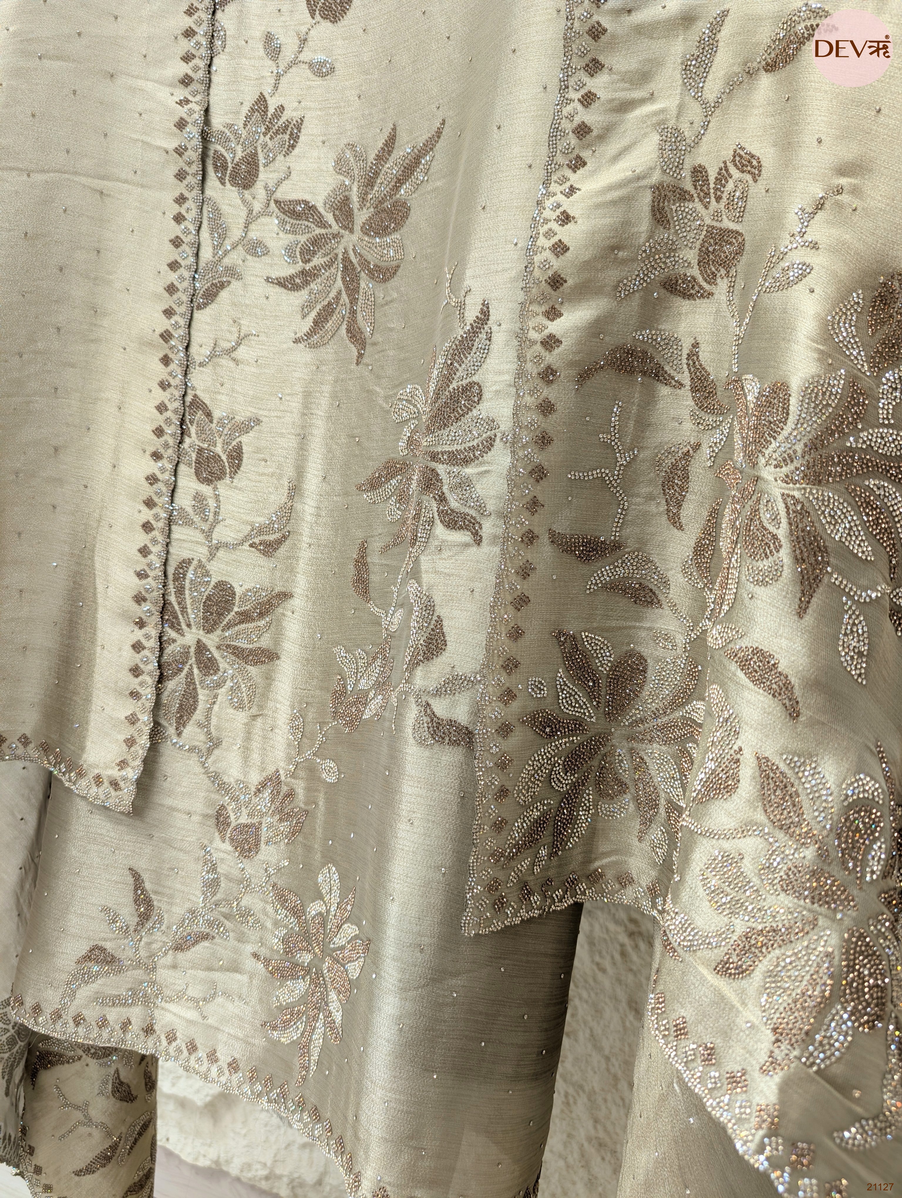 Beige Pure Giraffe Silk Printed Unstitched 3-Piece Suit (Devri – D.No 21127)