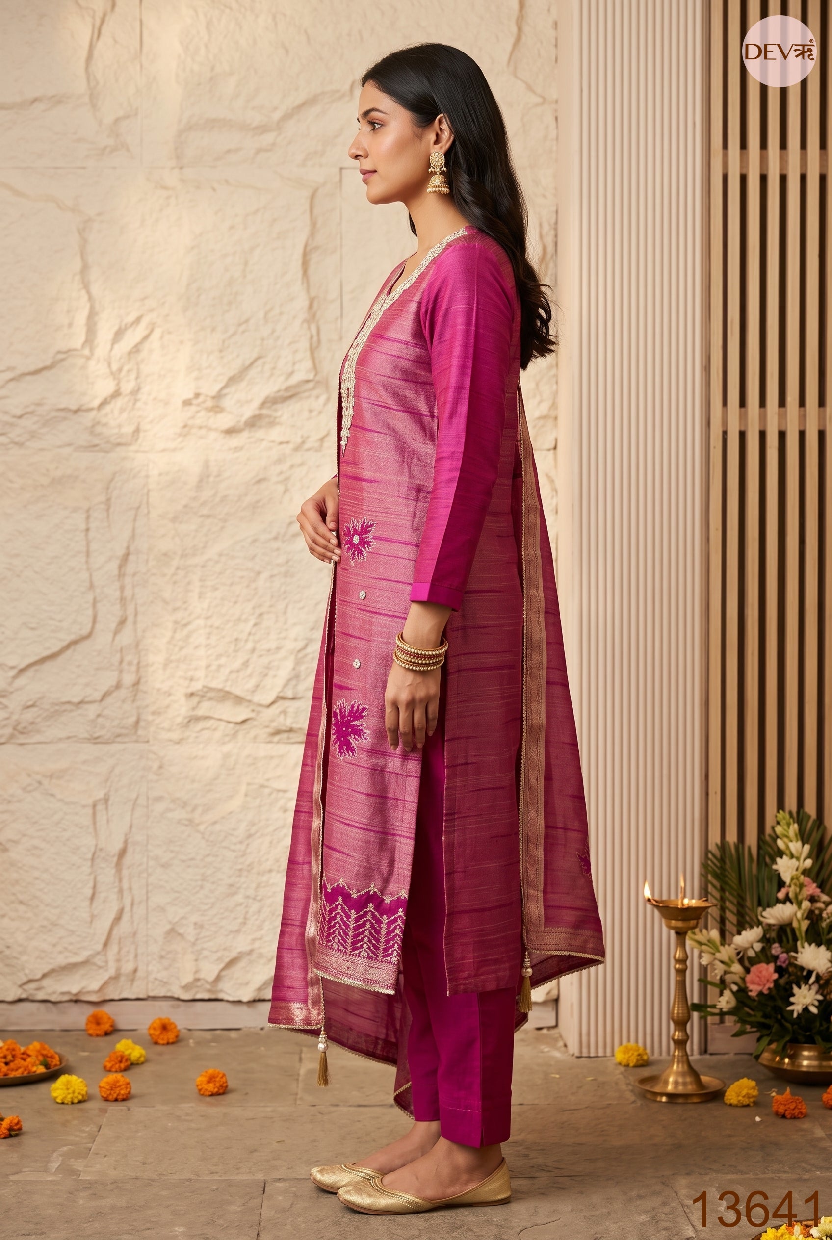 Pink Pure Giraffe Banarasi Silk Embroidered Unstitched 3-Piece Suit (Devri – D.No 13641)