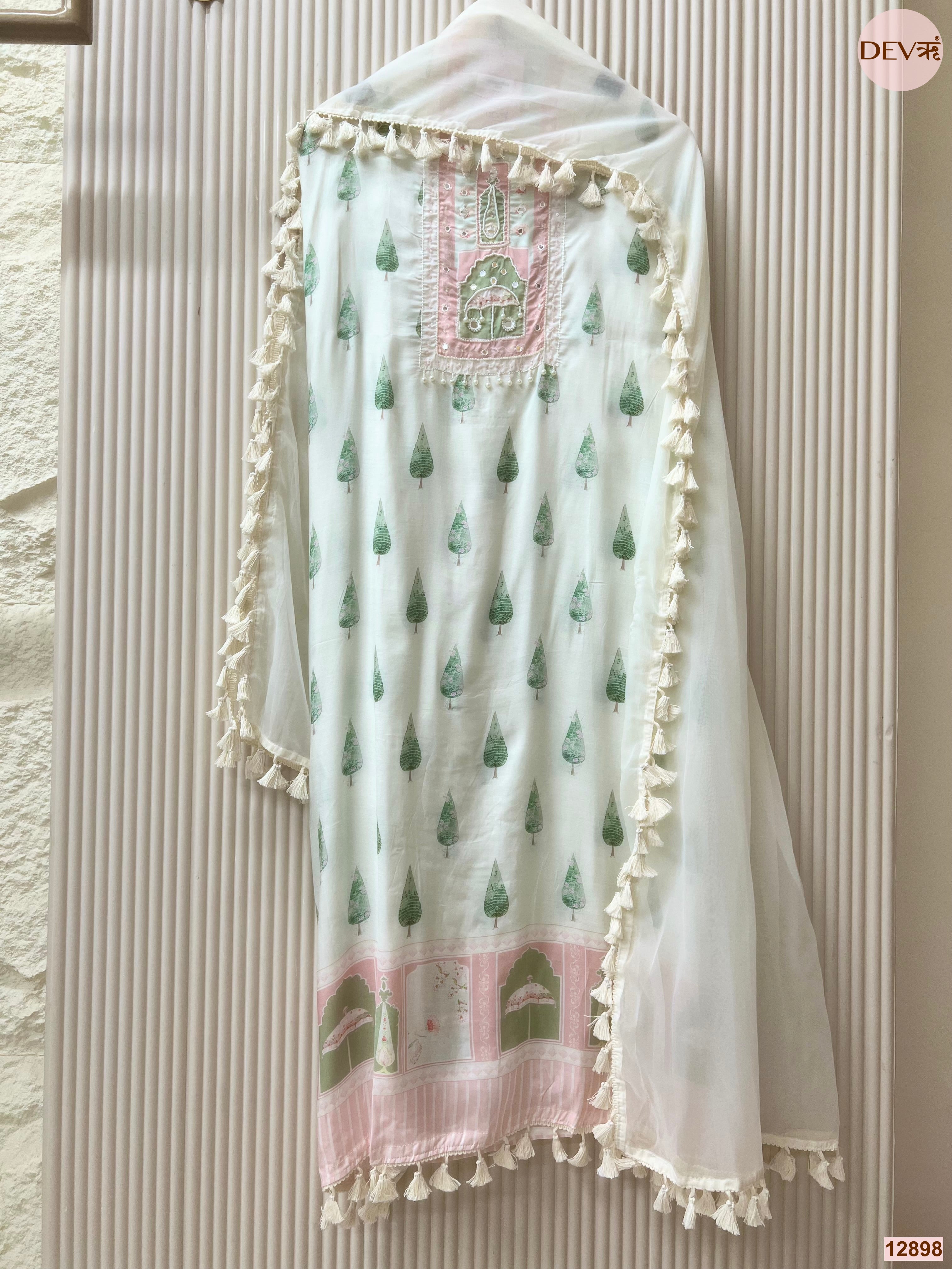 White Muslin Printed Unstitched 3-Piece Suit (Devri – D.No 12898)