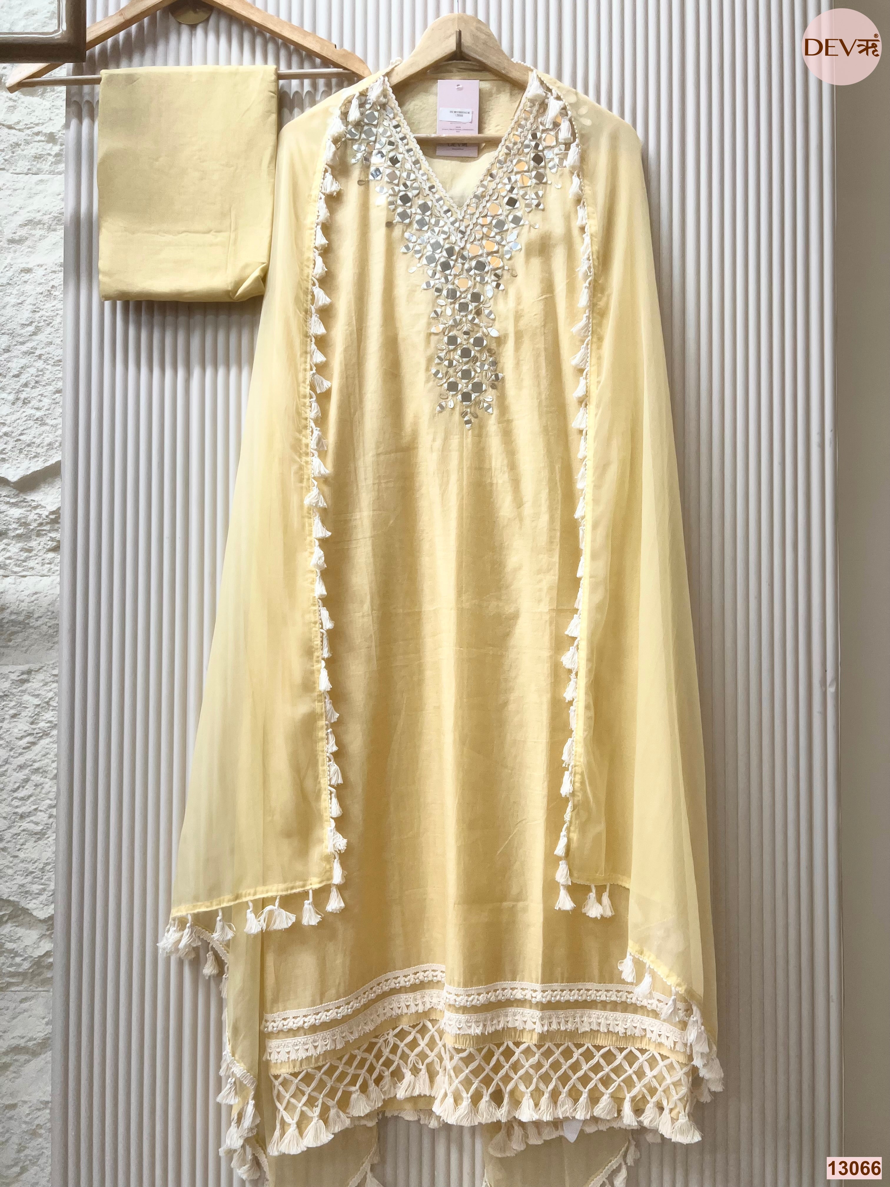 Yellow Mul Cotton Hand Unstitched 3-Piece Suit (Devri – D.No 13066)