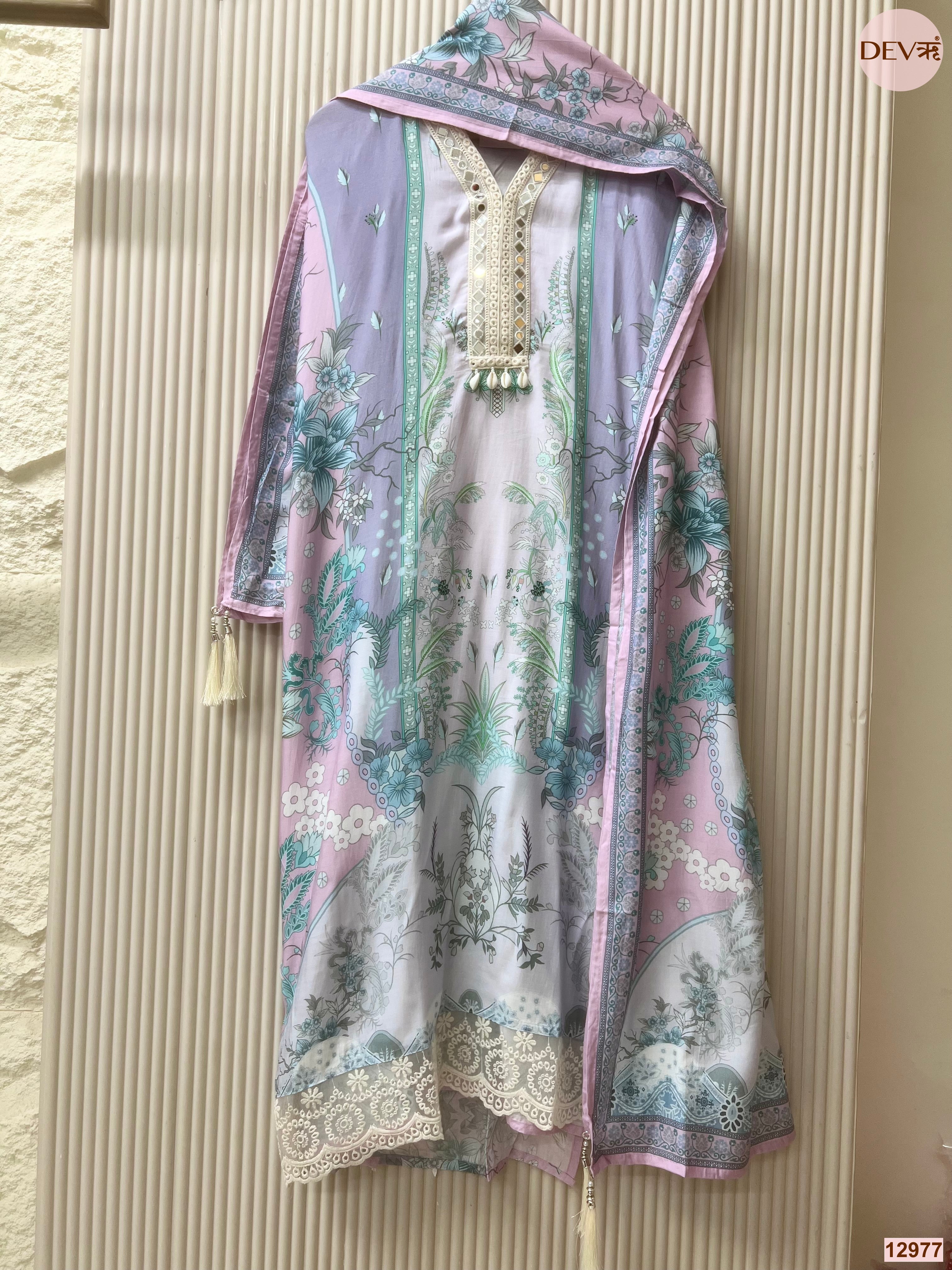 Lavender Muslin Printed Unstitched 3-Piece Suit (Devri – D.No 12977)