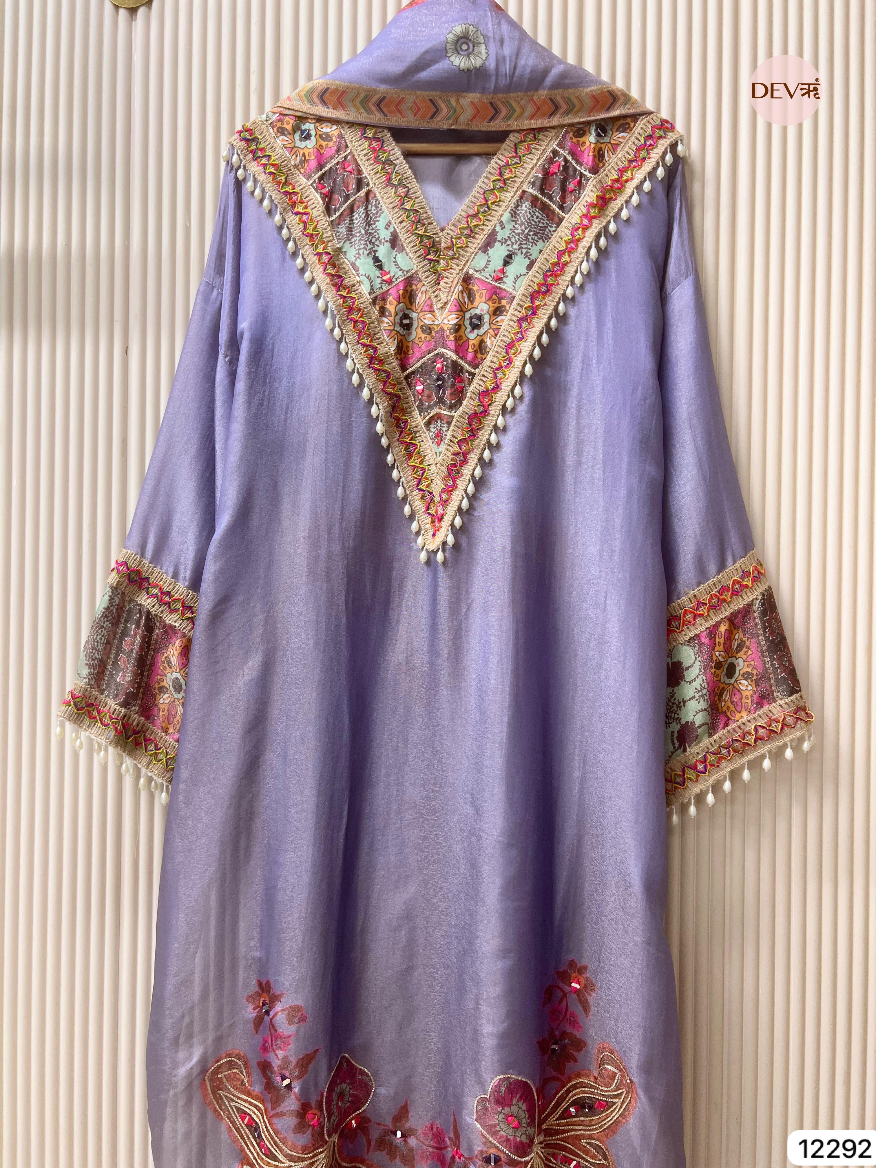 Lavender Shimmer Silk Printed Unstitched 3-Piece Suit (Devri – D.No 12292)